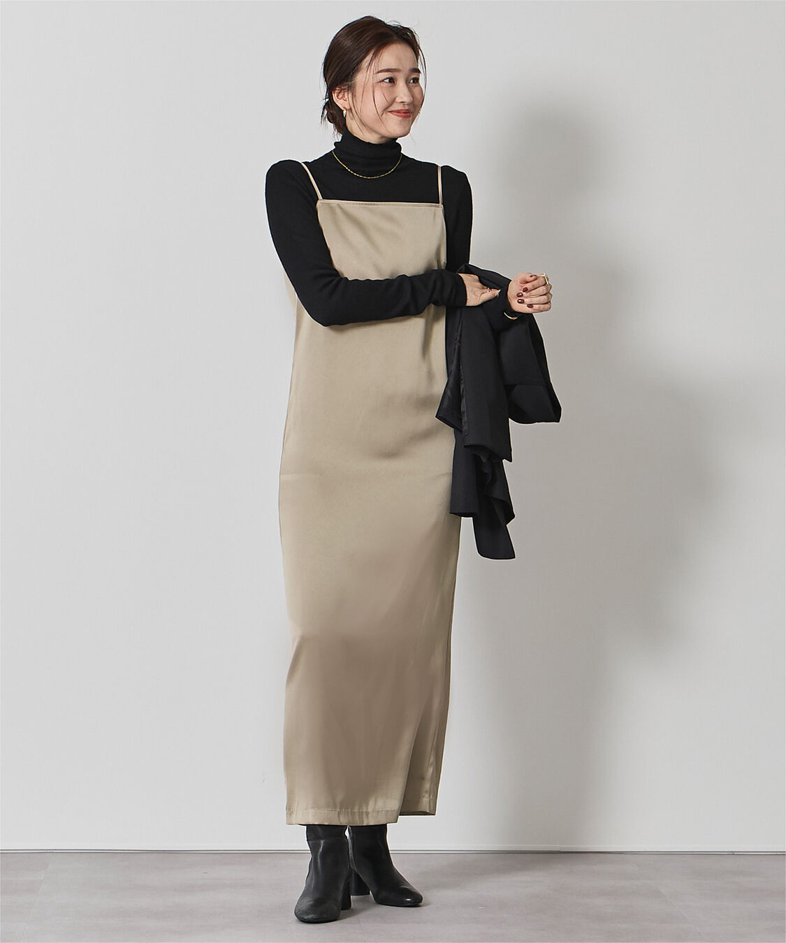 ur's「サテンキャミソールワンピース」|ワンピース|