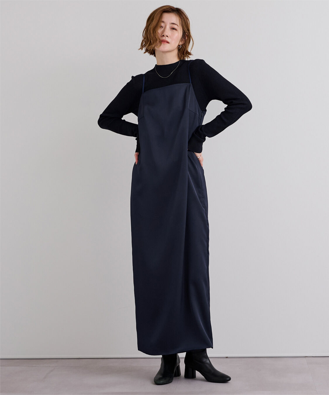 ur's「サテンキャミソールワンピース」|ワンピース|ネイビー