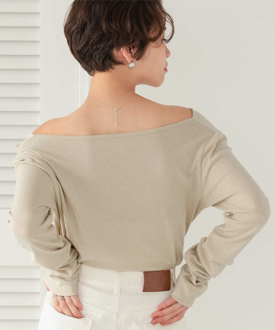 titivate「オフショルダーロングスリーブTシャツ」|Tシャツ・カットソー|