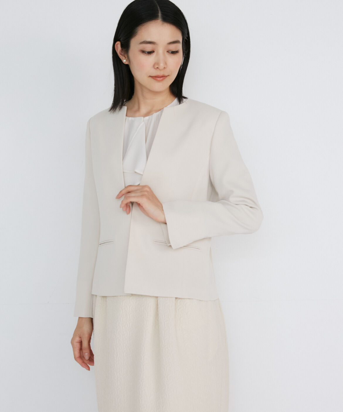 INED「ノーカラータックジャケット」|ノーカラージャケット|