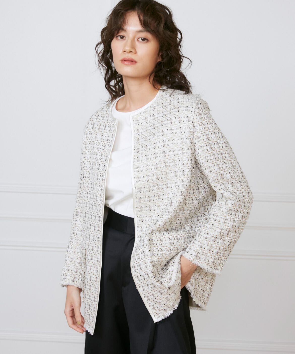 INED「ツイードジャケット《la veille by SUPERIOR CLOSET》」|ノーカラージャケット|オフホワイト1