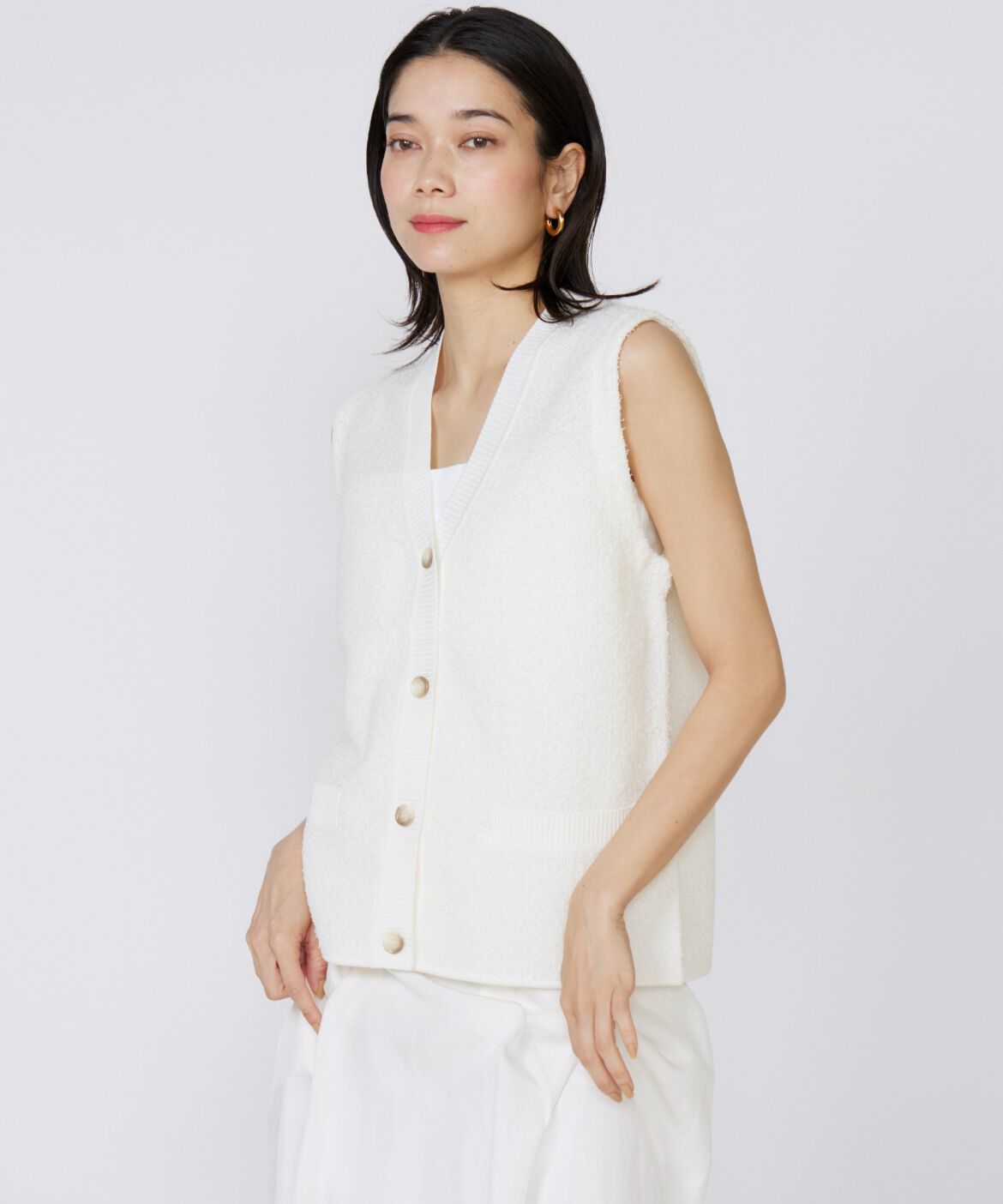 INED「Vネックニットジレ」|ニット・セーター|