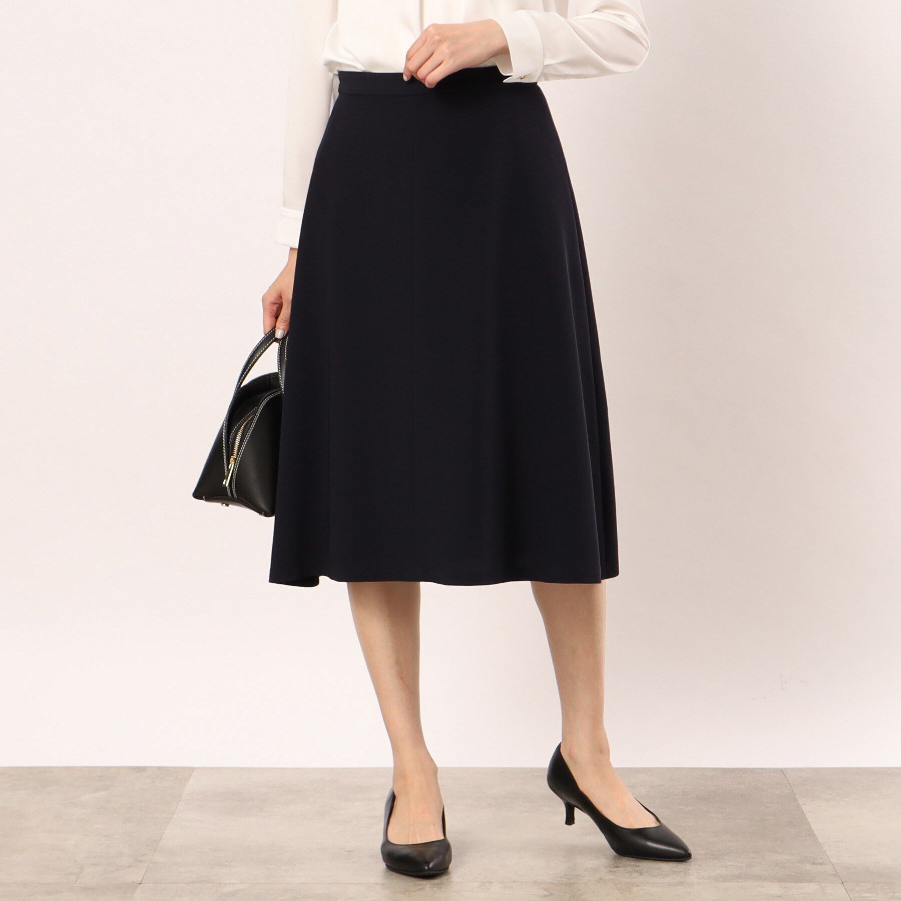 UNTITLED「トリアセエアクロススカート」|スカート|