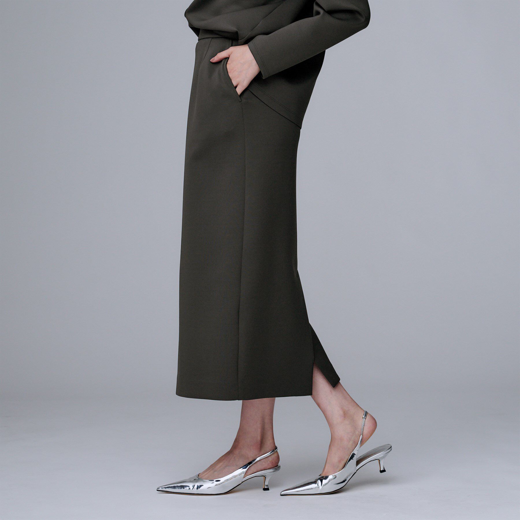 UNTITLED「【ウエストゴム/タイト/スポーティー】ダンボールジャージスカート」|スカート|