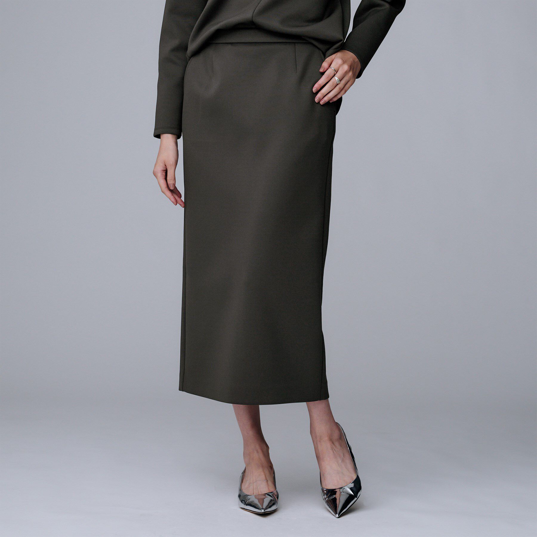 UNTITLED「【ウエストゴム/タイト/スポーティー】ダンボールジャージスカート」|スカート|チャコールグレー(0