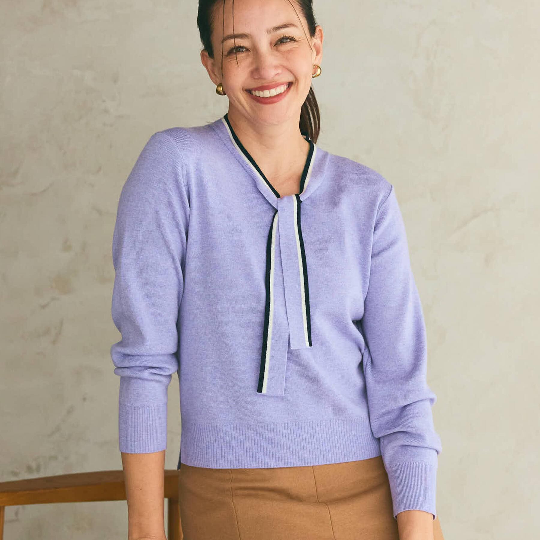 Reflect「【秋映え／なめらかな着心地】バイカラーボウタイ付きニット」|ニット・セーター|ラベンダー(580)