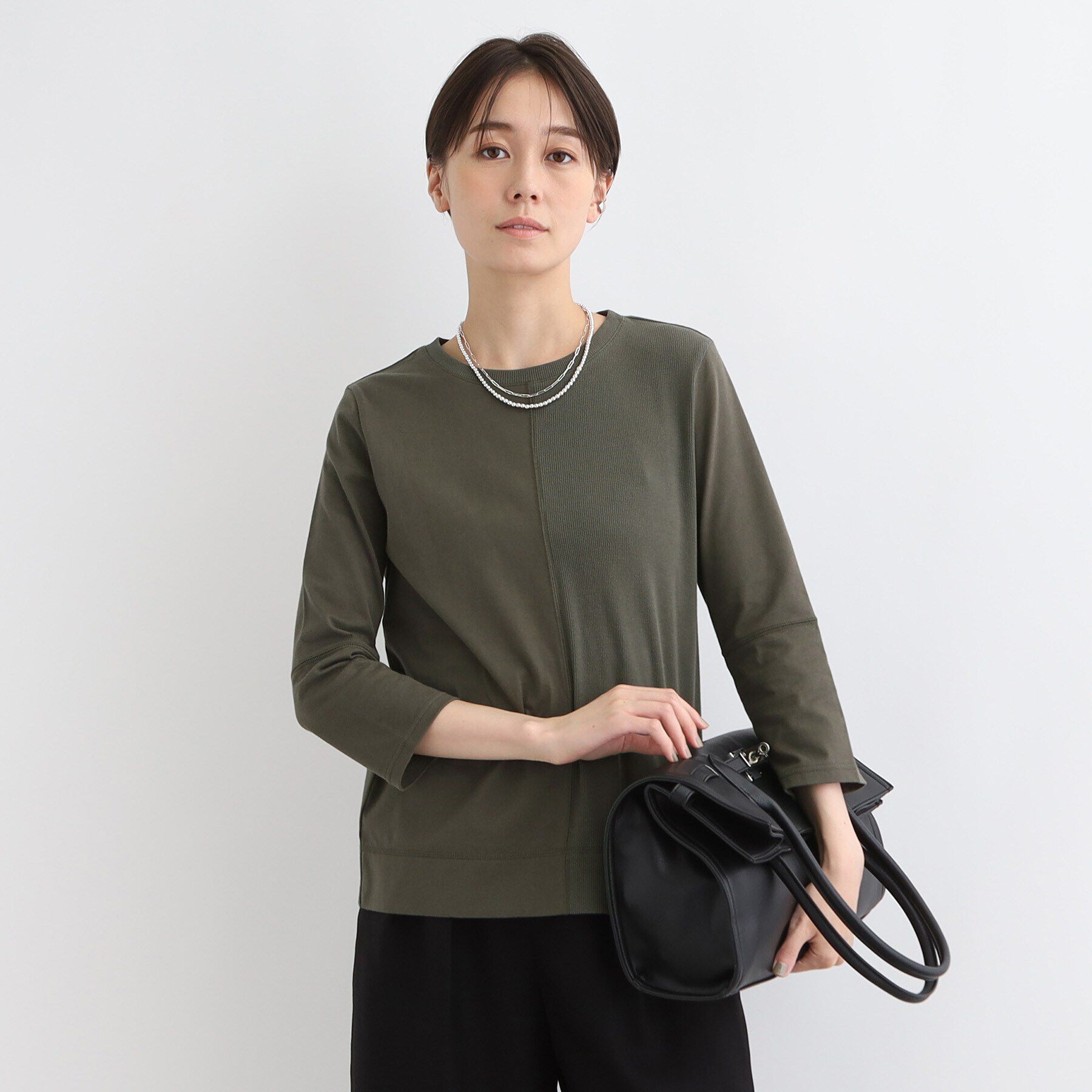 INDIVI「【洗える／日本製】コンビ素材デザイントップス」|Tシャツ・カットソー|カーキ(027)