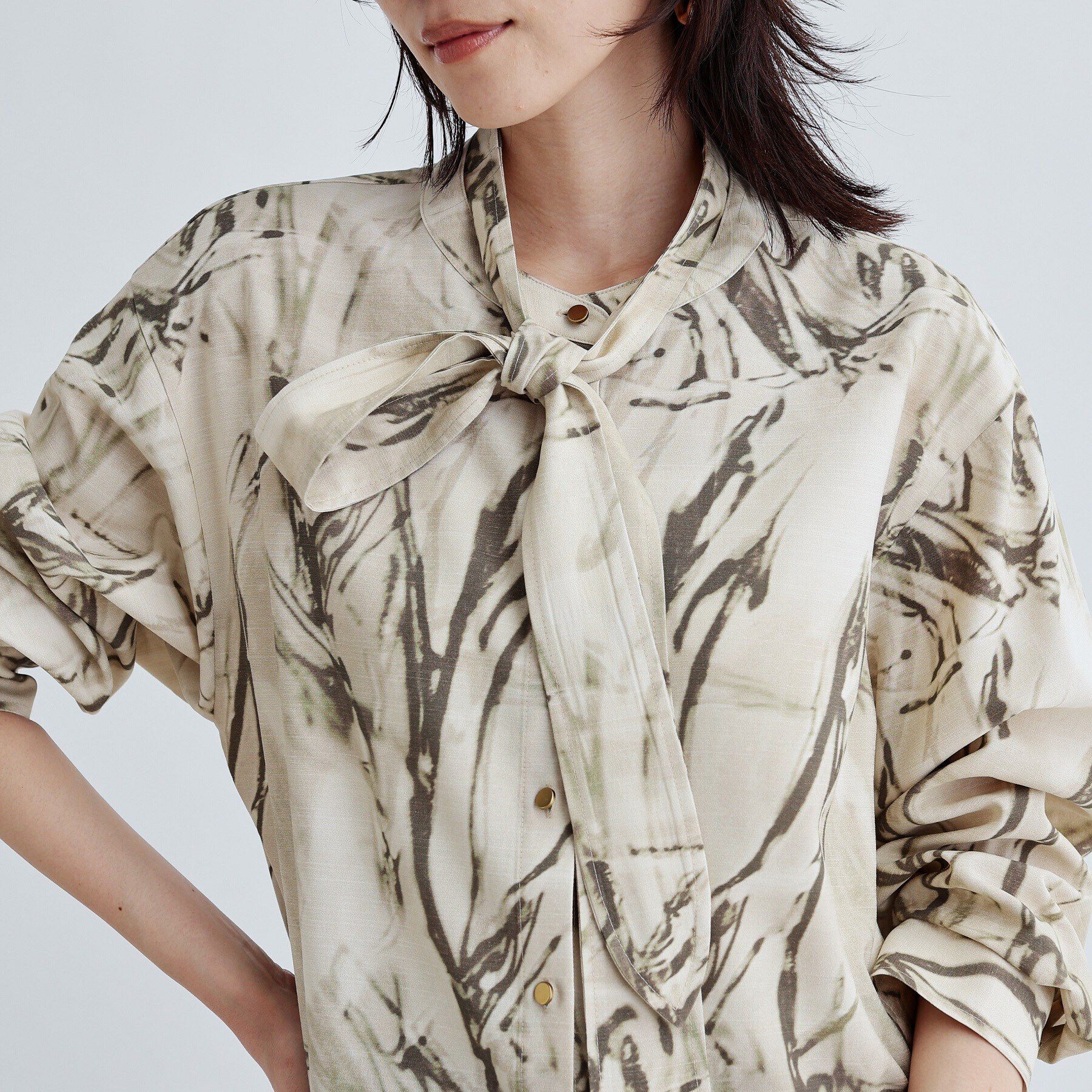 GALLEST「ウォータープリントシャツ」|シャツ・ブラウス|グレージュ(050)