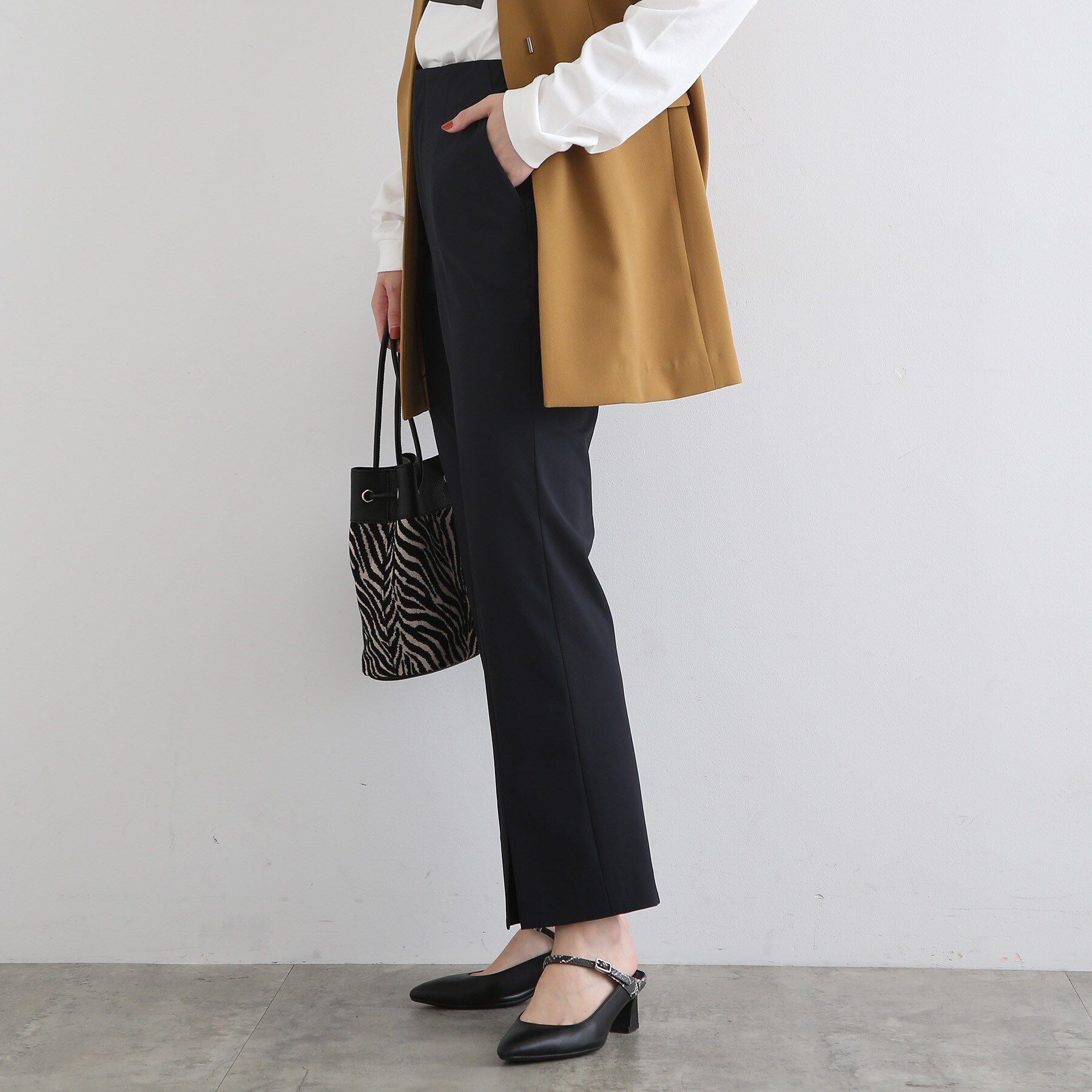 INDIVI「【褒められパンツ/洗える/接触冷感/UVケア】スリット入りストレートパンツ」|その他|