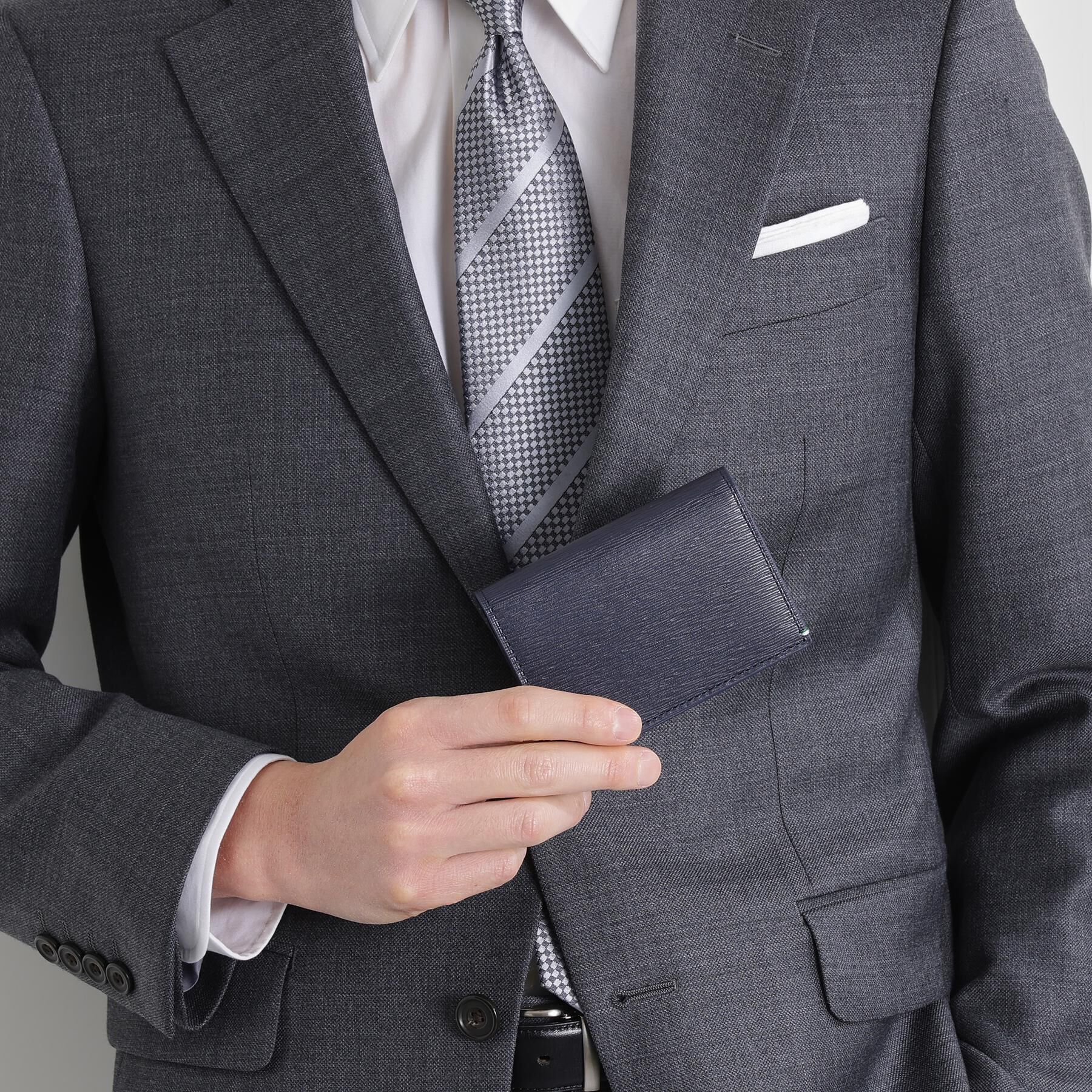 TAKEO KIKUCHI「水シボレザー 名刺入れ」|名刺入れ・カードケース|