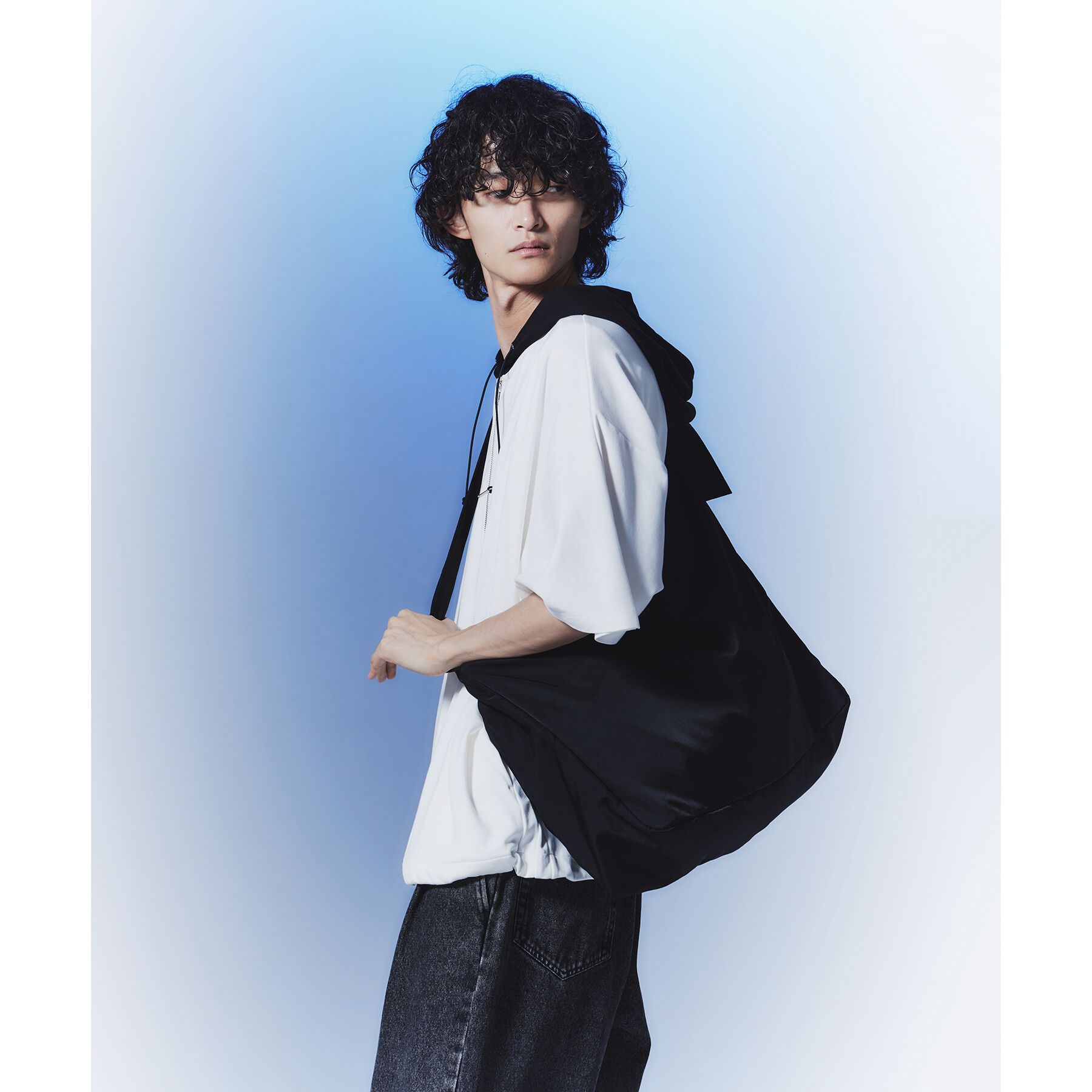 tk.TAKEO KIKUCHI「ビッグショルダーバッグ」|ショルダー・メッセンジャー|