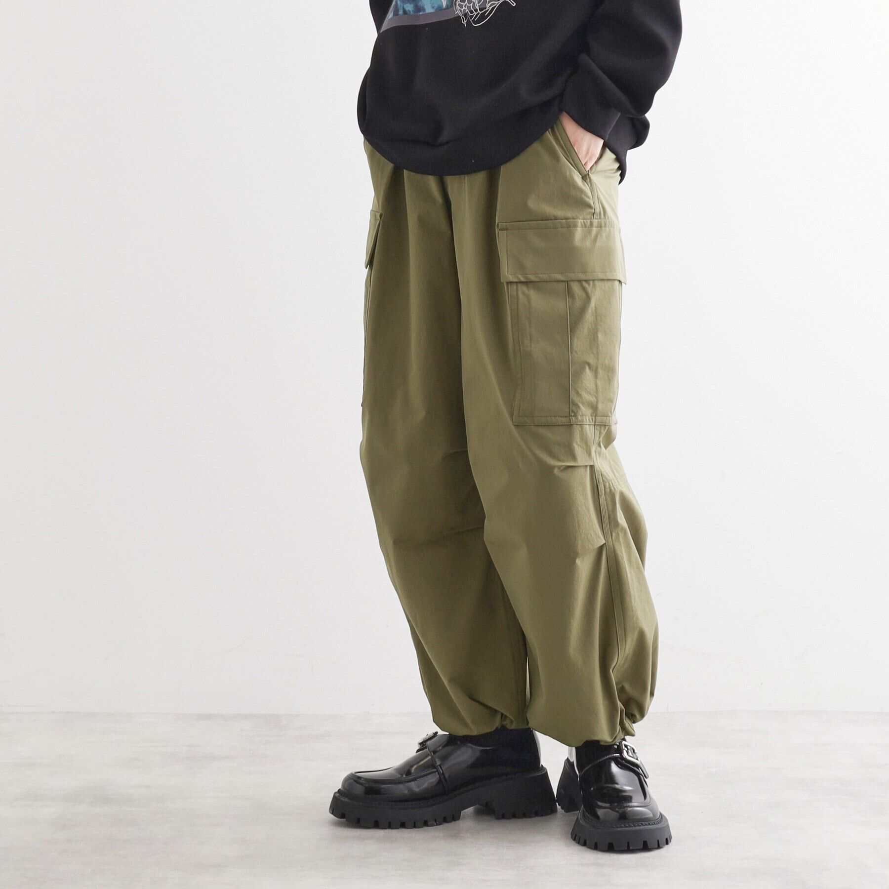 tk.TAKEO KIKUCHI「【機能素材】AMATAストレッチカーゴパンツ」|その他|カーキ(027)