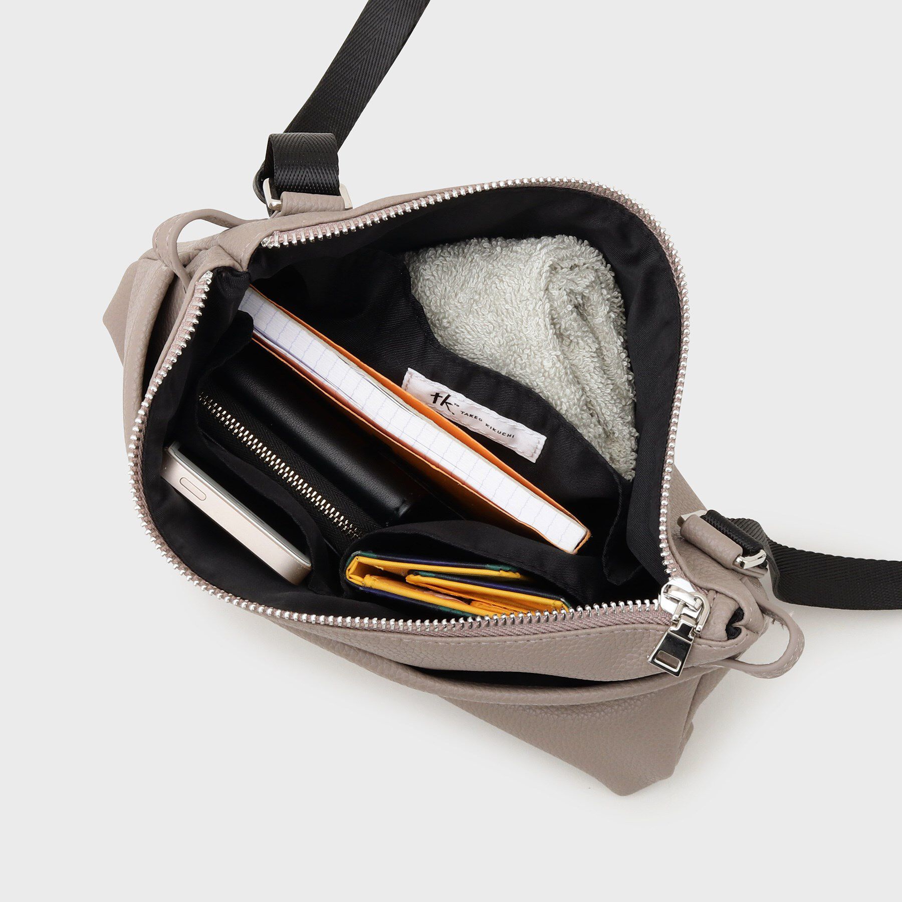 tk.TAKEO KIKUCHI「シボサコッシュバッグ」|ショルダー・メッセンジャー|