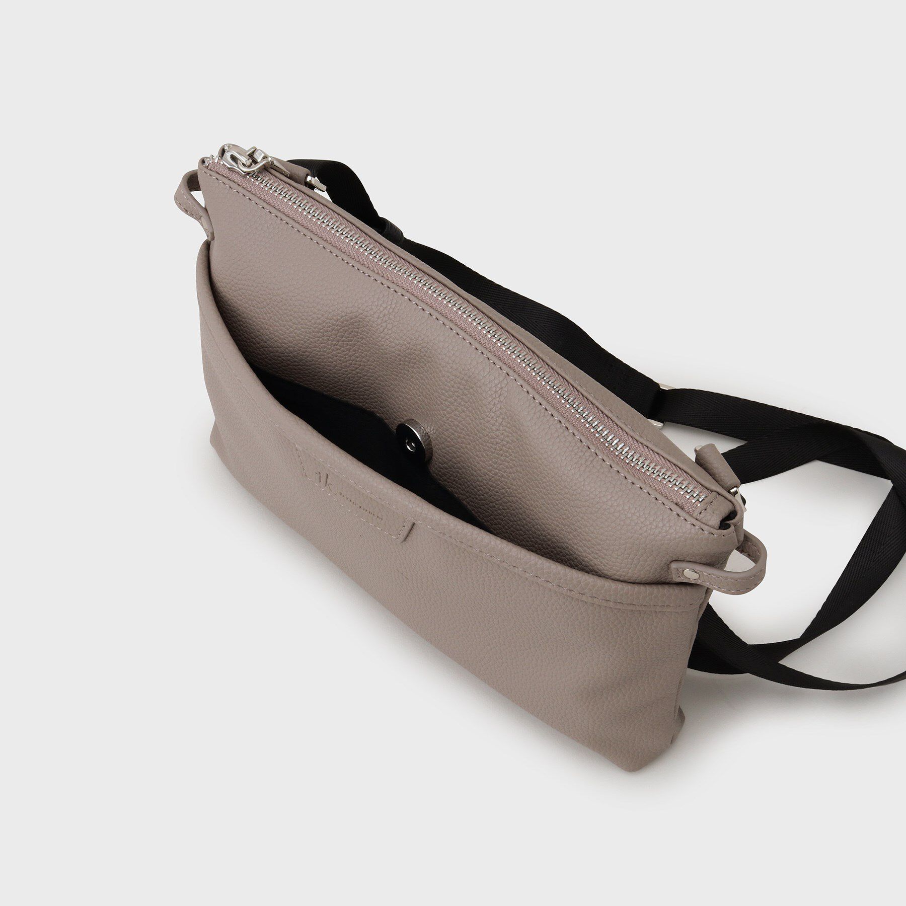 tk.TAKEO KIKUCHI「シボサコッシュバッグ」|ショルダー・メッセンジャー|