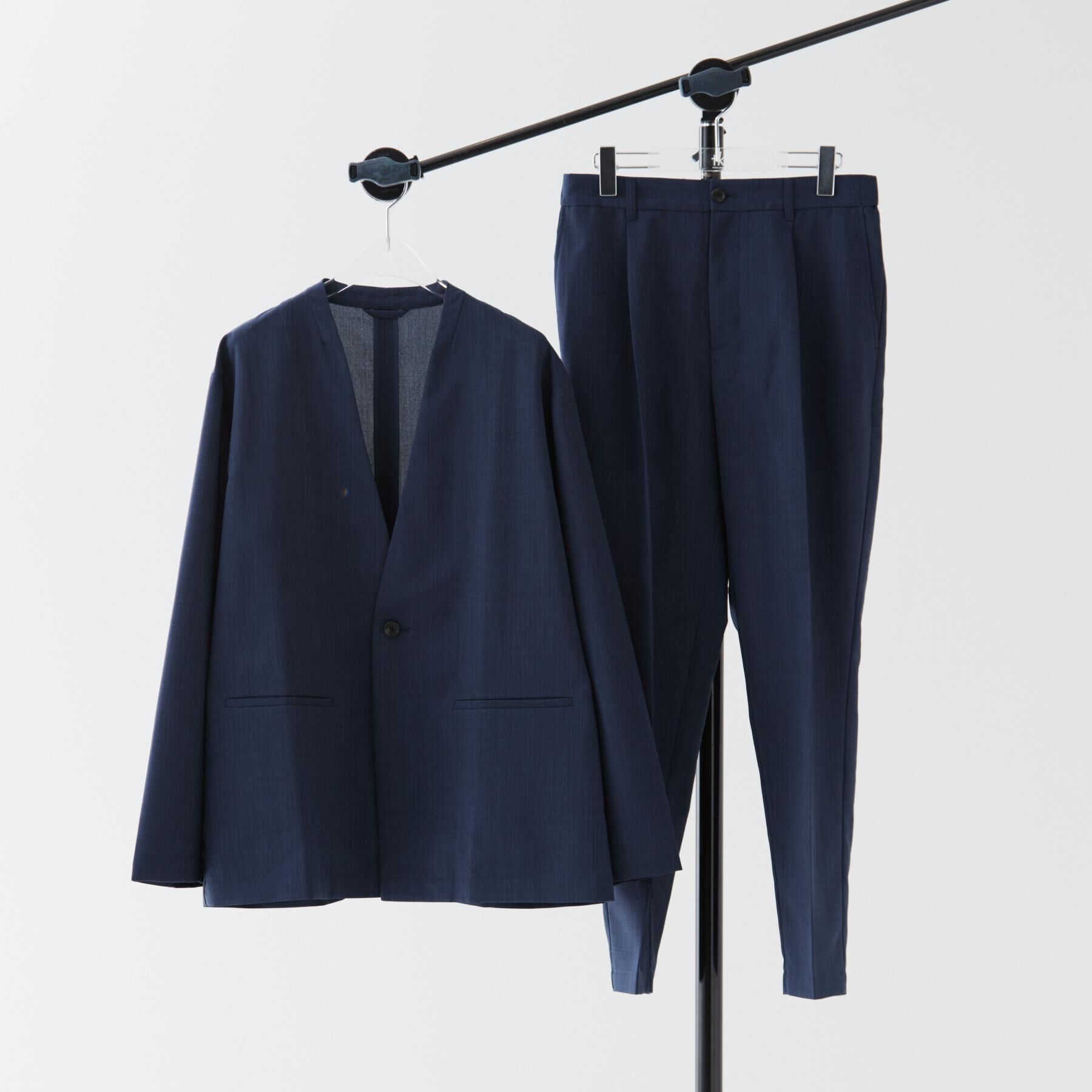 tk.TAKEO KIKUCHI「【WEB限定 マシンウォッシャブル】機能性エアリードライノーカラーセットアップ/ノーカラージャケット」|スーツ|