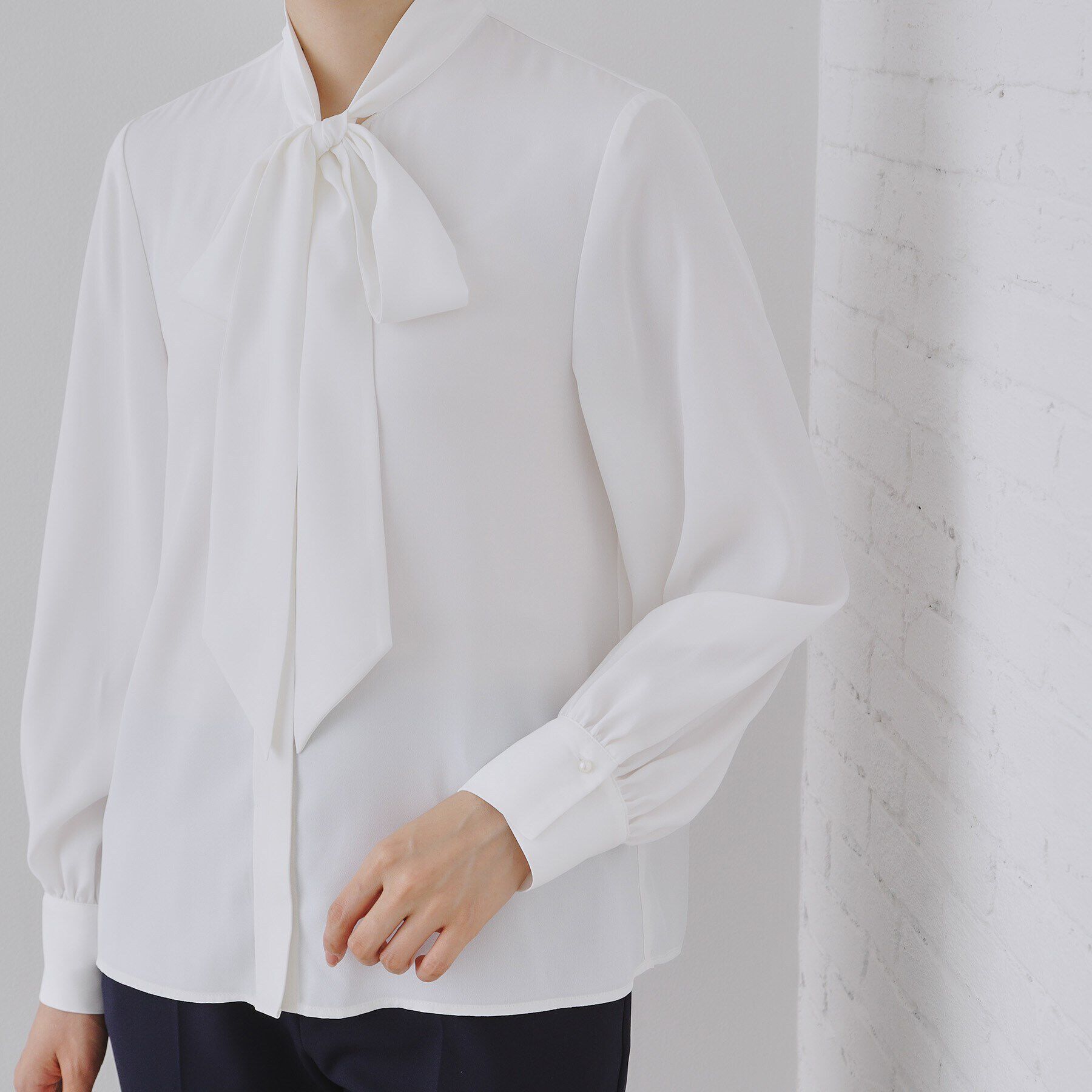 OPAQUE.CLIP「《通勤・セレモニー対応》ボウタイブラウス【洗濯機洗い可】」|シャツ・ブラウス|