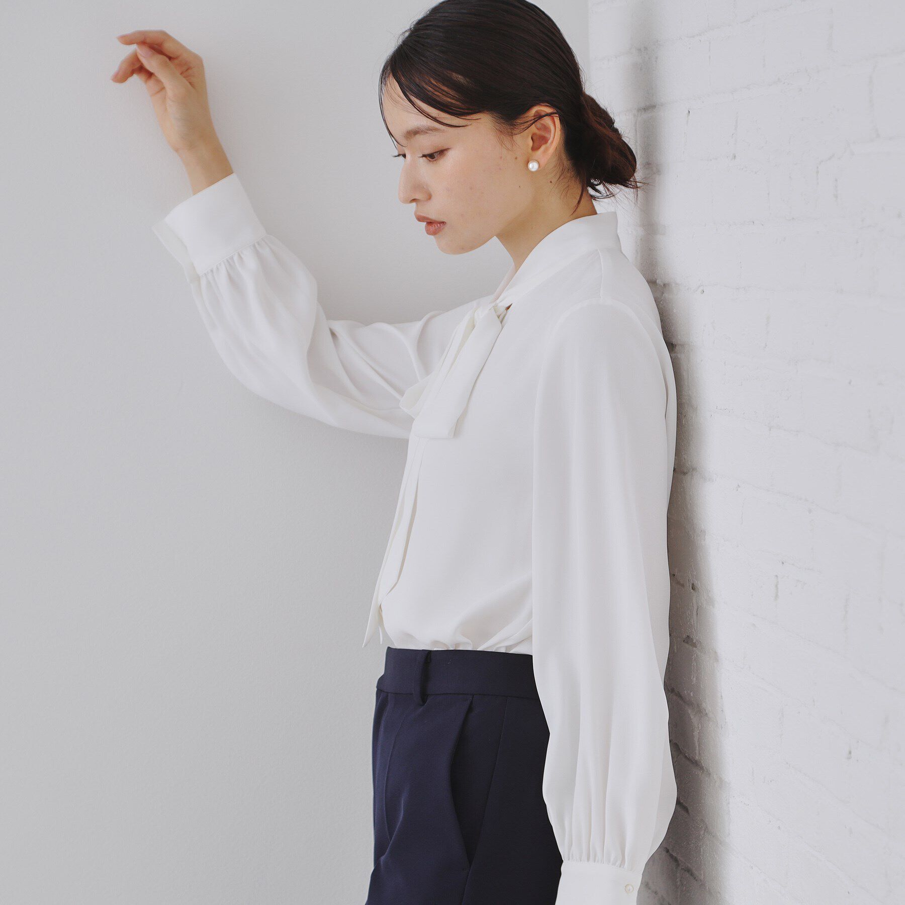 OPAQUE.CLIP「《通勤・セレモニー対応》ボウタイブラウス【洗濯機洗い可】」|シャツ・ブラウス|