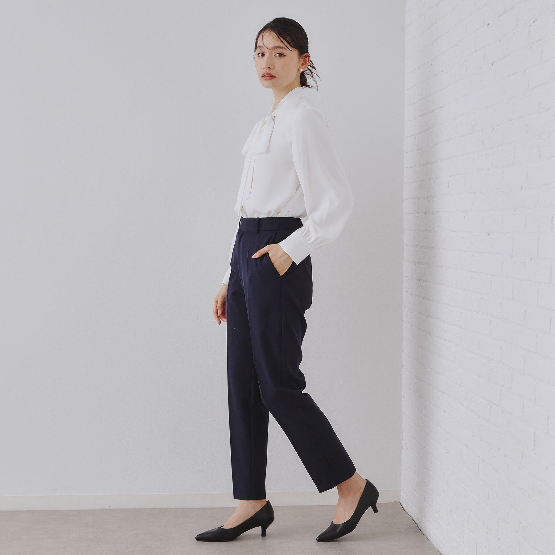 OPAQUE.CLIP「《通勤・セレモニー対応》ボウタイブラウス【洗濯機洗い可】」|シャツ・ブラウス|