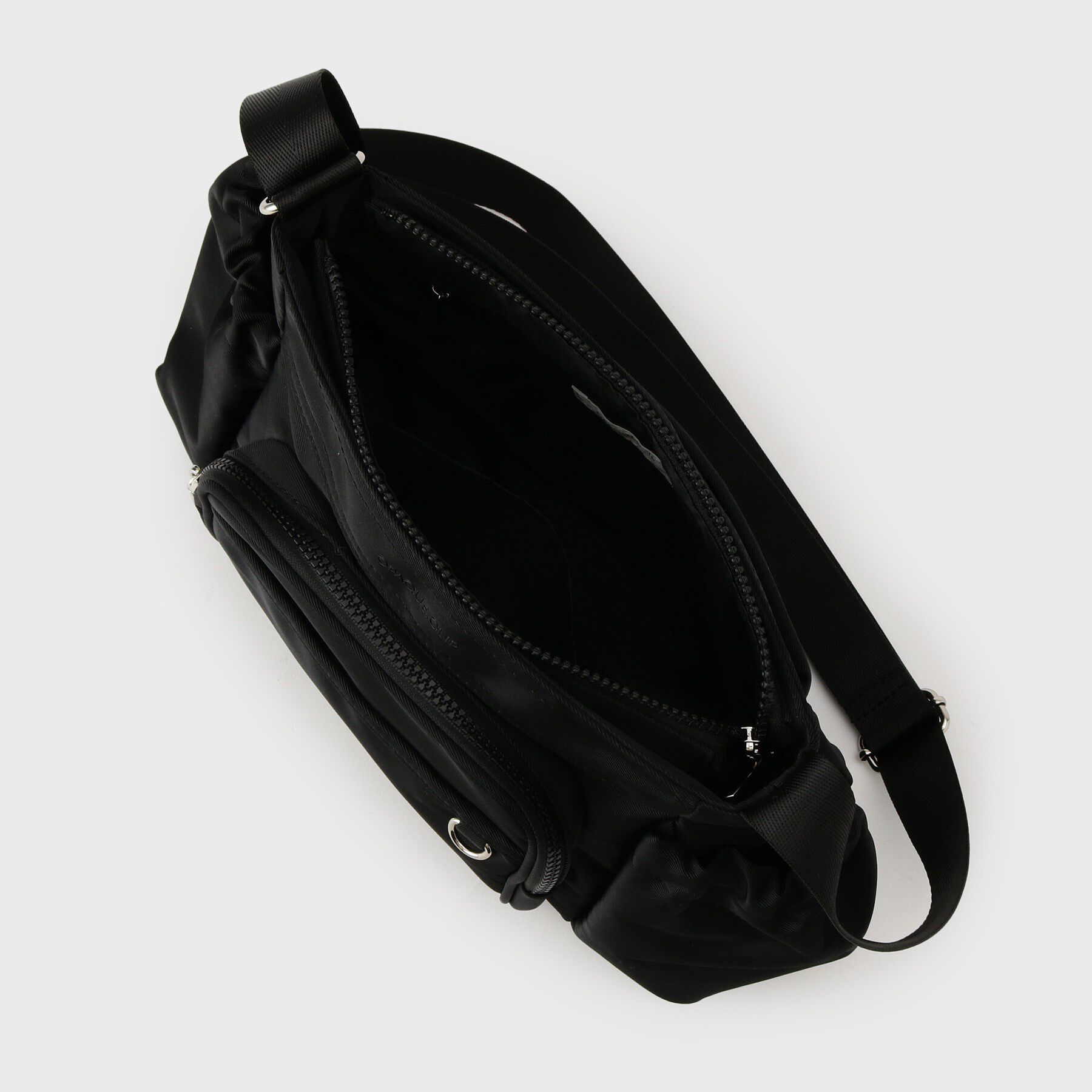 OPAQUE.CLIP「フロントポケット3層デザインショルダーバッグ【マルチポケット】」|ショルダー・メッセンジャー|