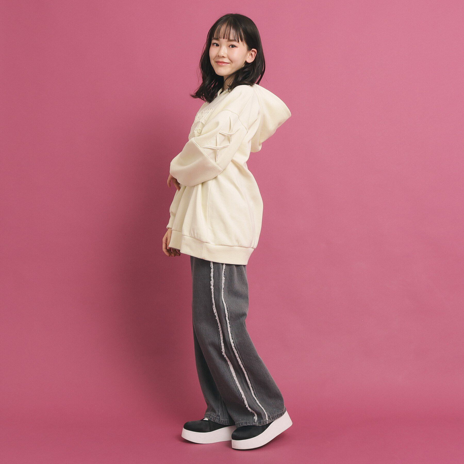 PINK-latte「【定番】袖レースアップ フード付きプルオーバー」|その他|