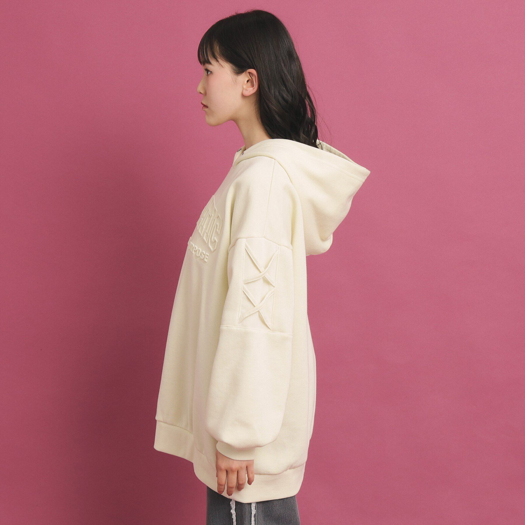 PINK-latte「【定番】袖レースアップ フード付きプルオーバー」|その他|