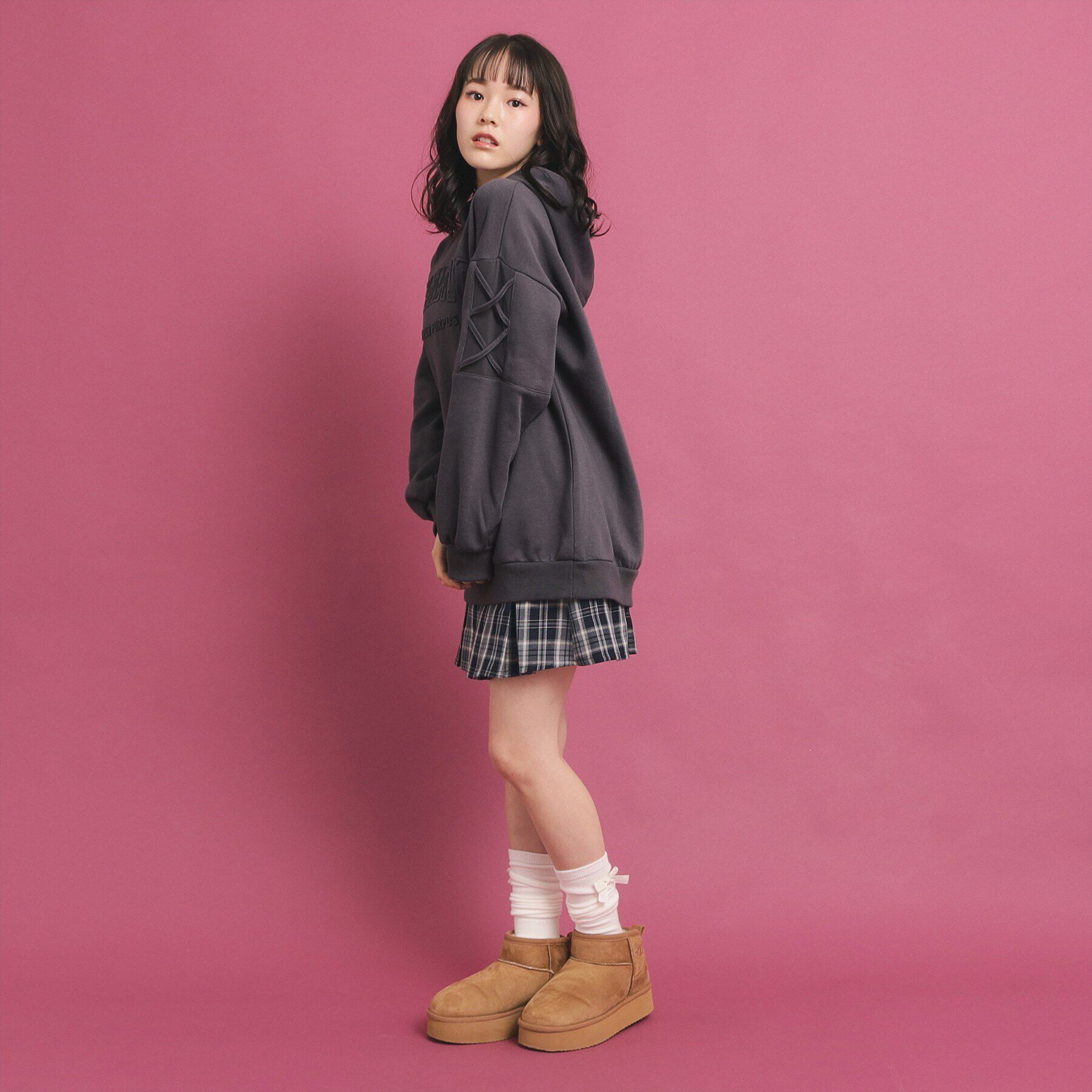 PINK-latte「【定番】袖レースアップ フード付きプルオーバー」|その他|