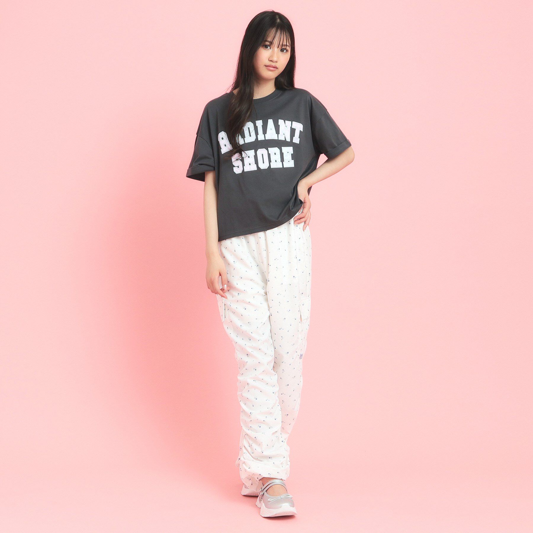 PINK-latte「サテンアップリケカレッジTシャツ」|Tシャツ・カットソー|