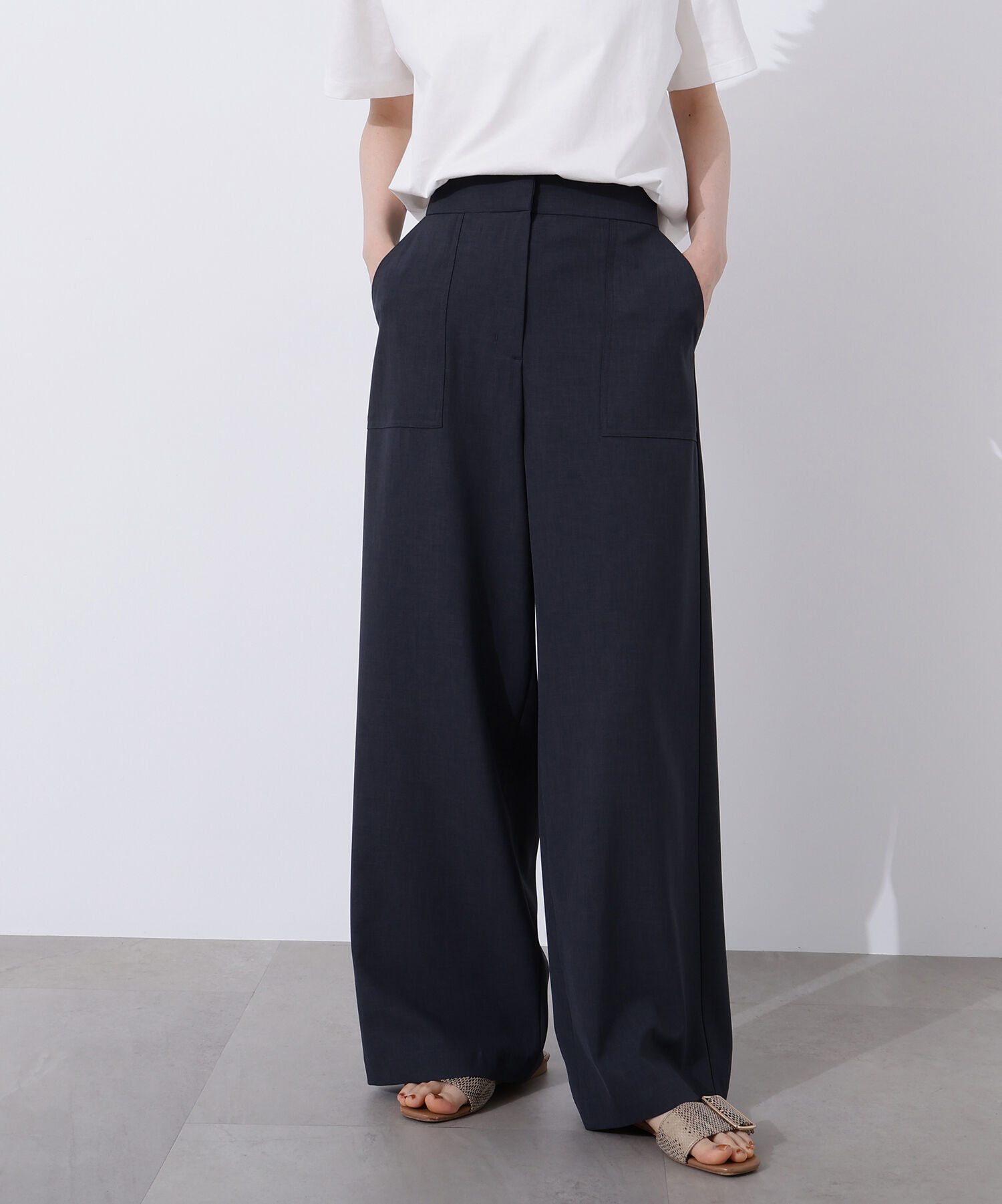  「ドライタッチストレートワイドパンツ《WEB限定商品》」|その他|チャコール1