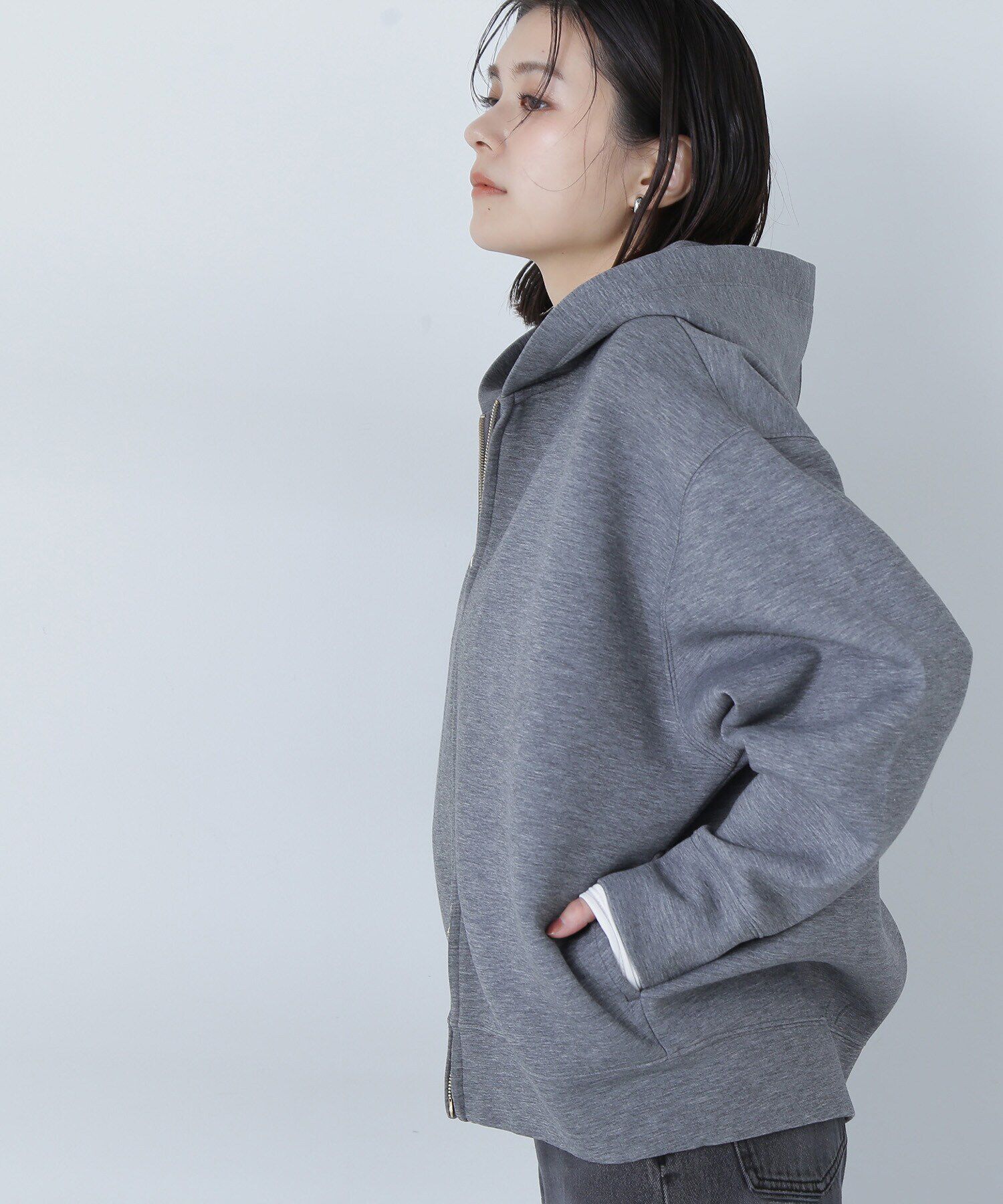  「ダンボールフォルムジップフーディー」|Tシャツ・カットソー|