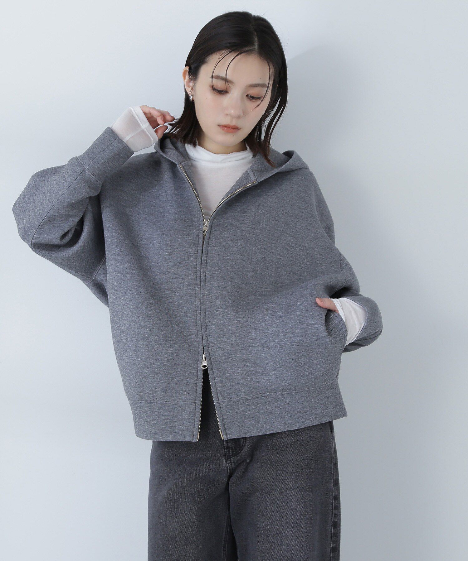  「ダンボールフォルムジップフーディー」|Tシャツ・カットソー|