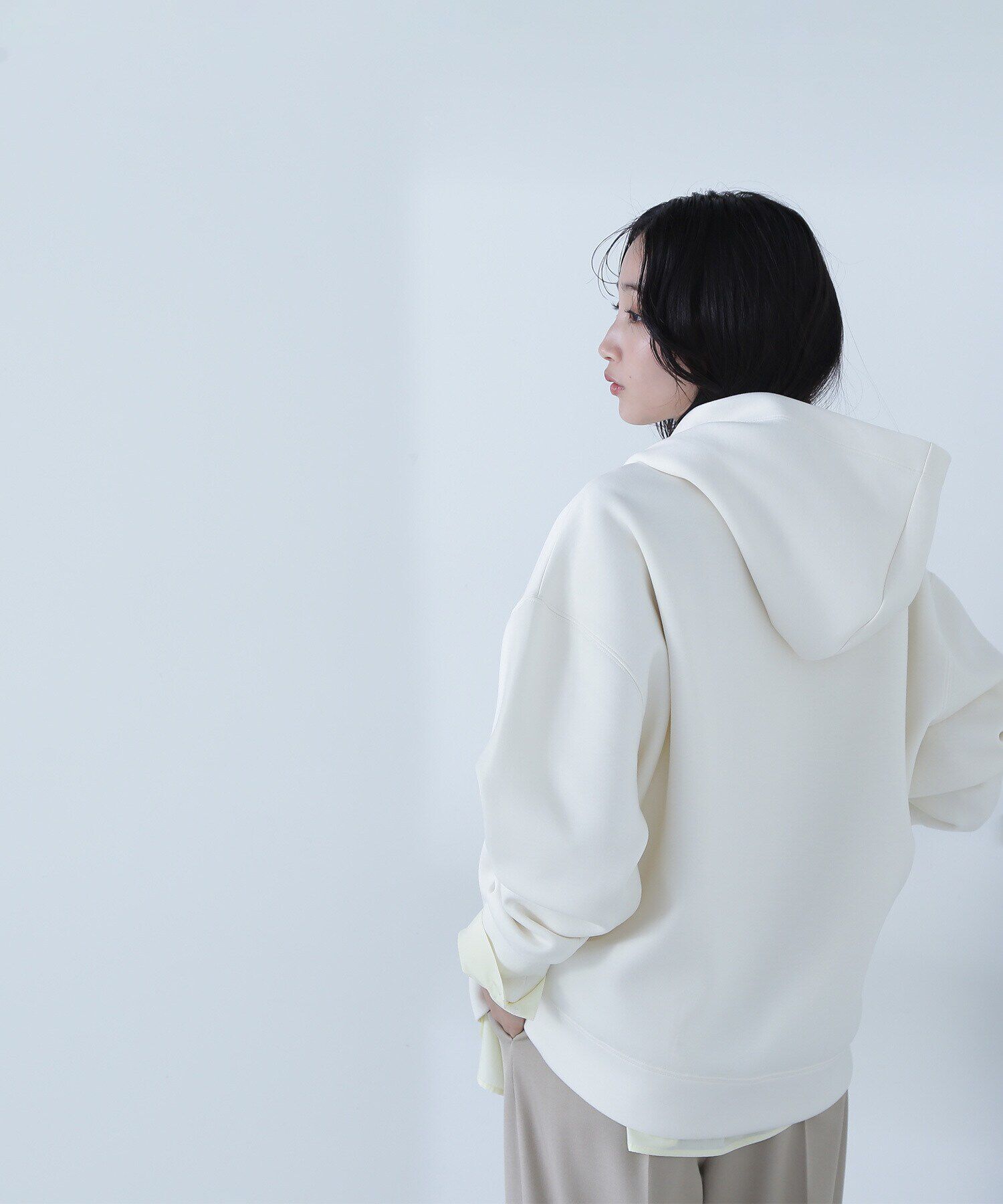  「ダンボールフォルムジップフーディー」|Tシャツ・カットソー|