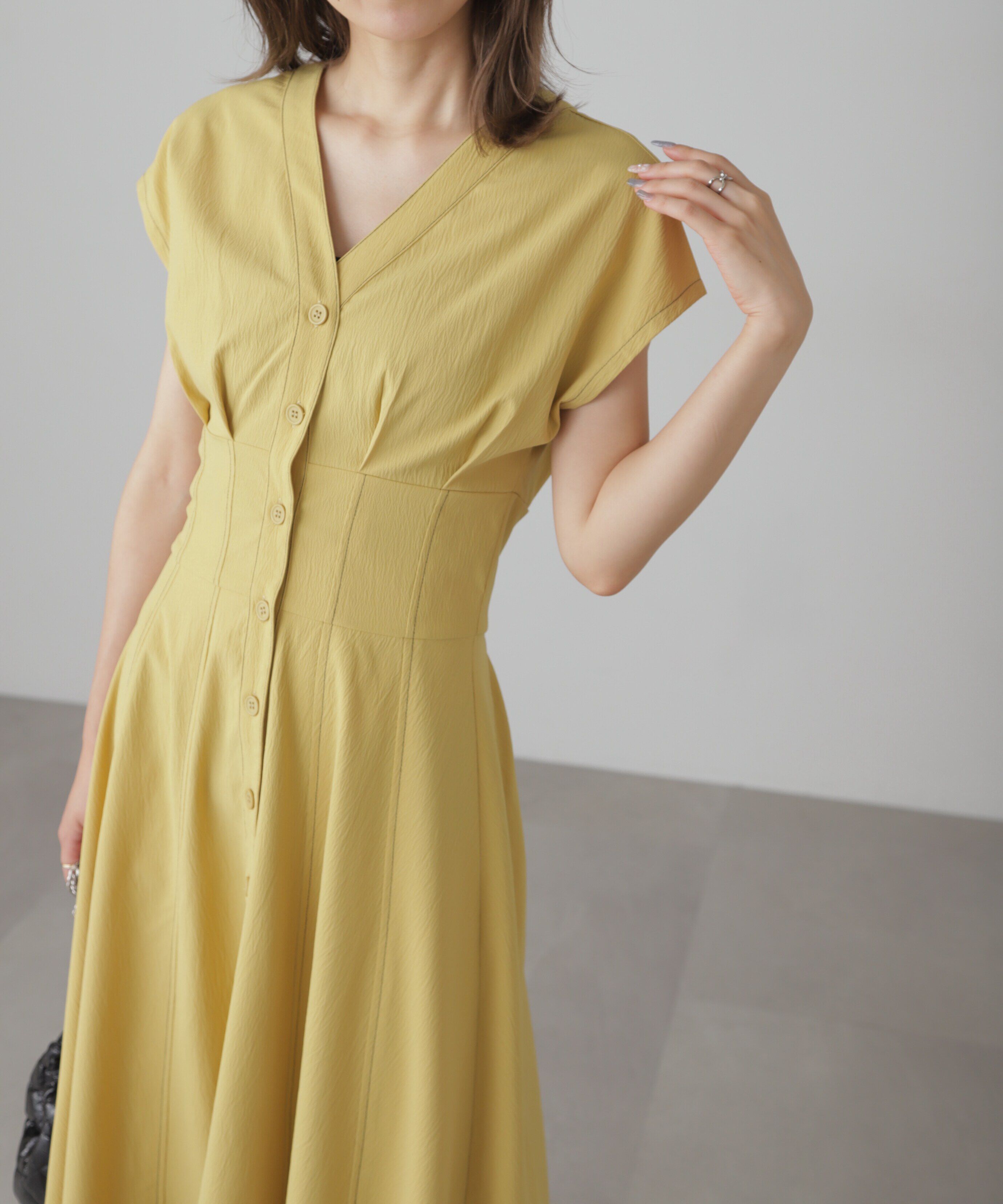  「ウエストシェイプ配色ステッチワンピース」|ワンピース|イエロー