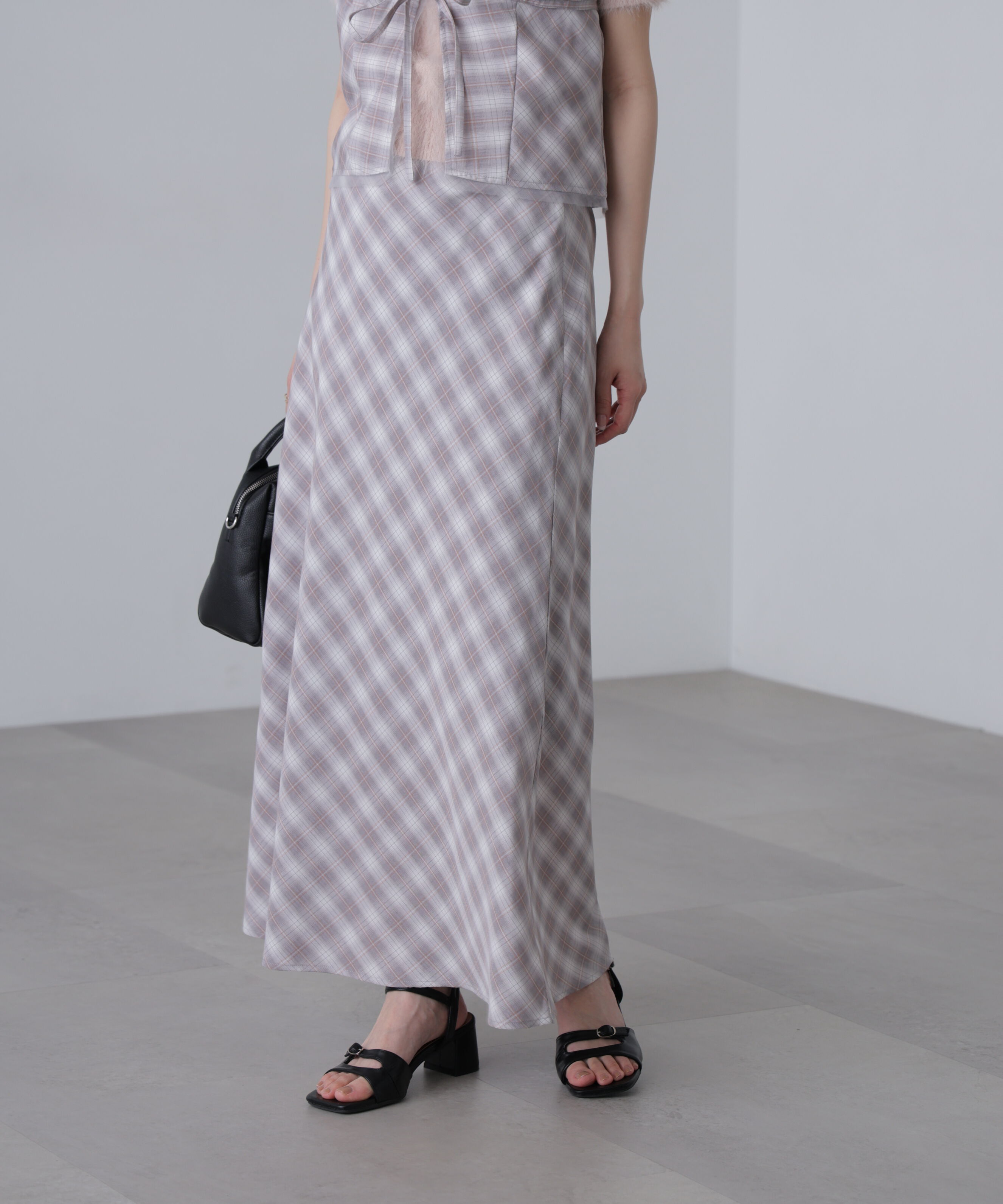  「〈セットアップ対応〉チェック柄バイアススカート」|スカート|グレーベース1