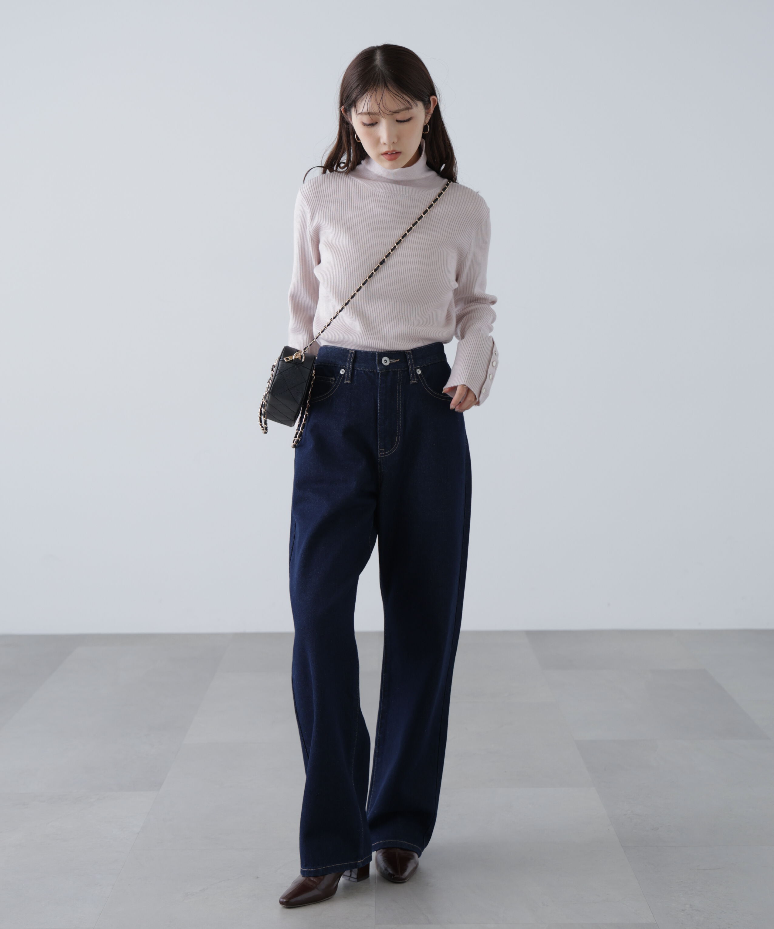  「袖金ボタンリブタートルニット」|ニット・セーター|