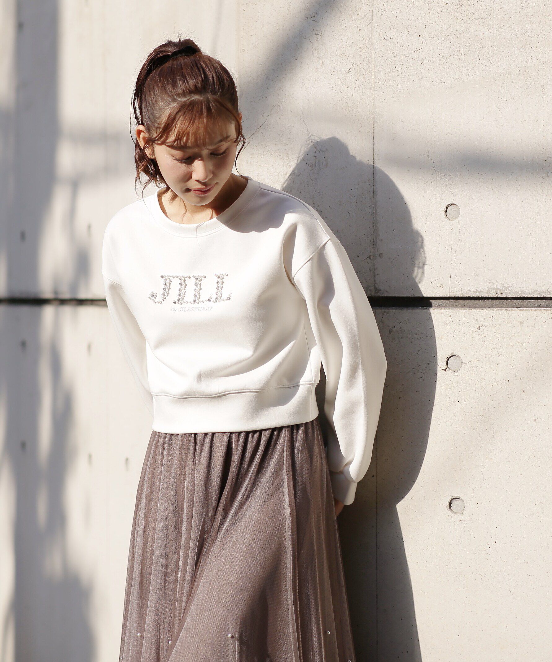  「ビジュー刺繍ロゴスウェット」|Tシャツ・カットソー|