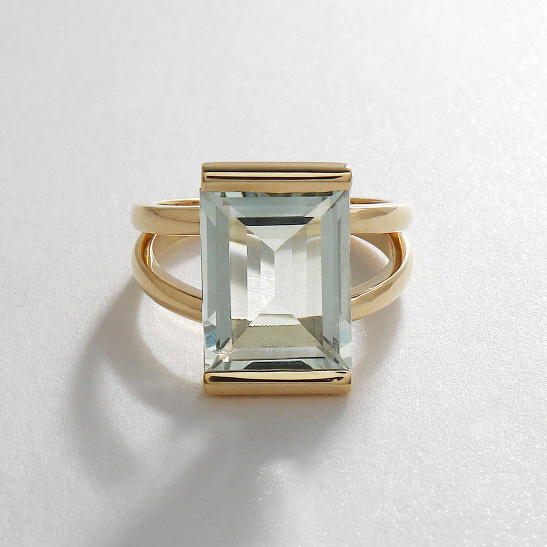 COCOSHNIK「K18グリーンクォーツ ダブルアーム リング」|リング|