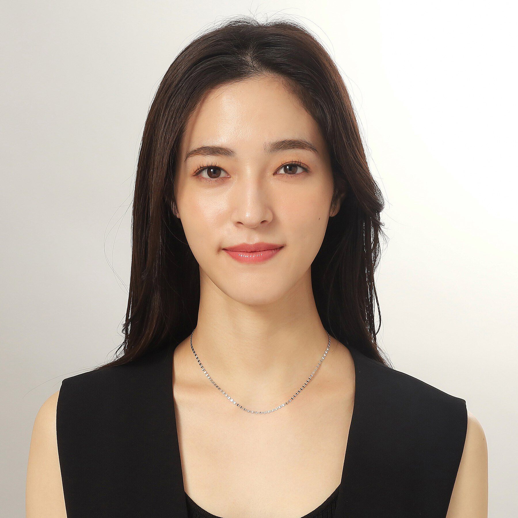 COCOSHNIK「プラチナ ダブルフラワークロス ネックレス」|ネックレス|