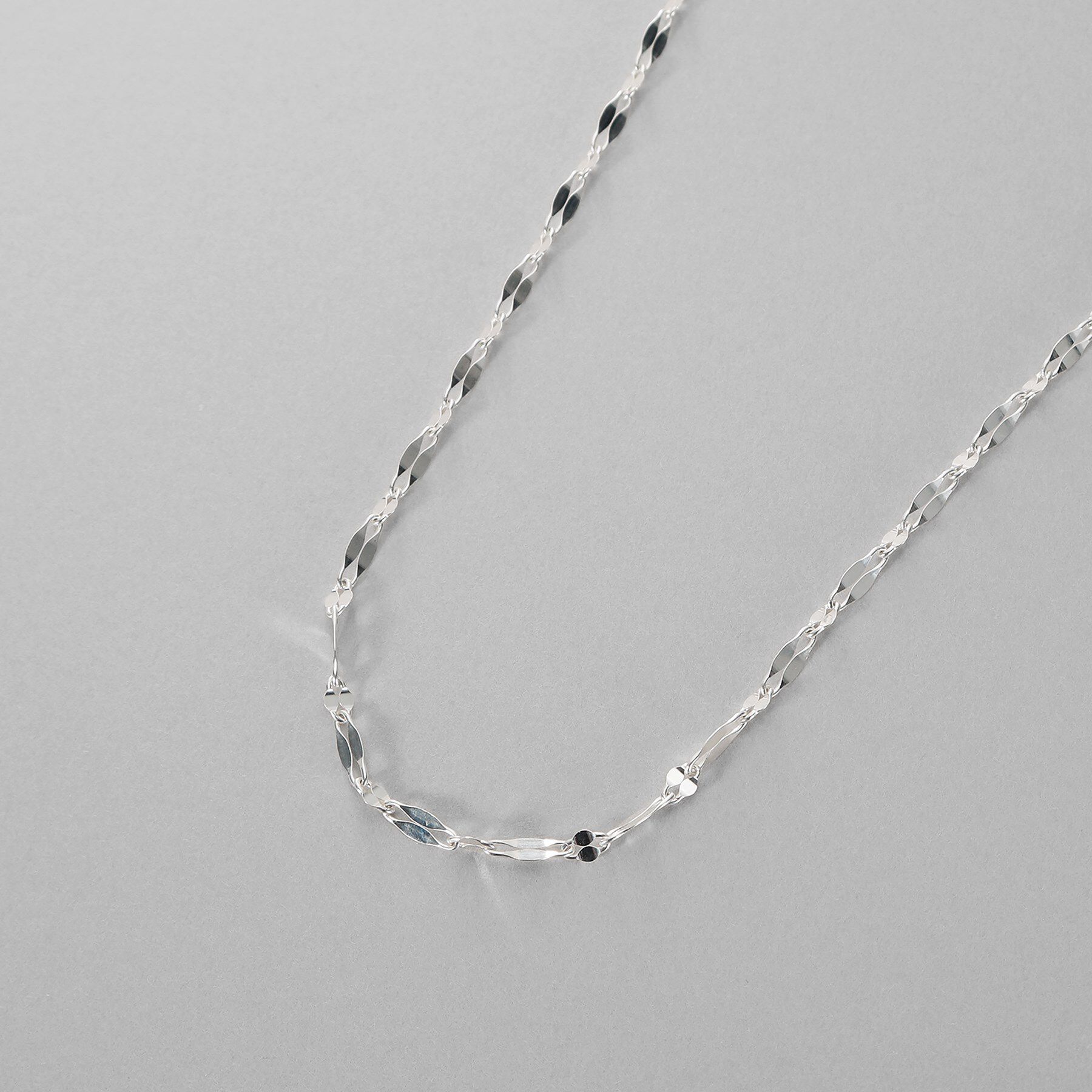 COCOSHNIK ONKITSCH「シルバー デザインチェーン デュアルペタルネックレス（38ｃｍ）」|ネックレス|