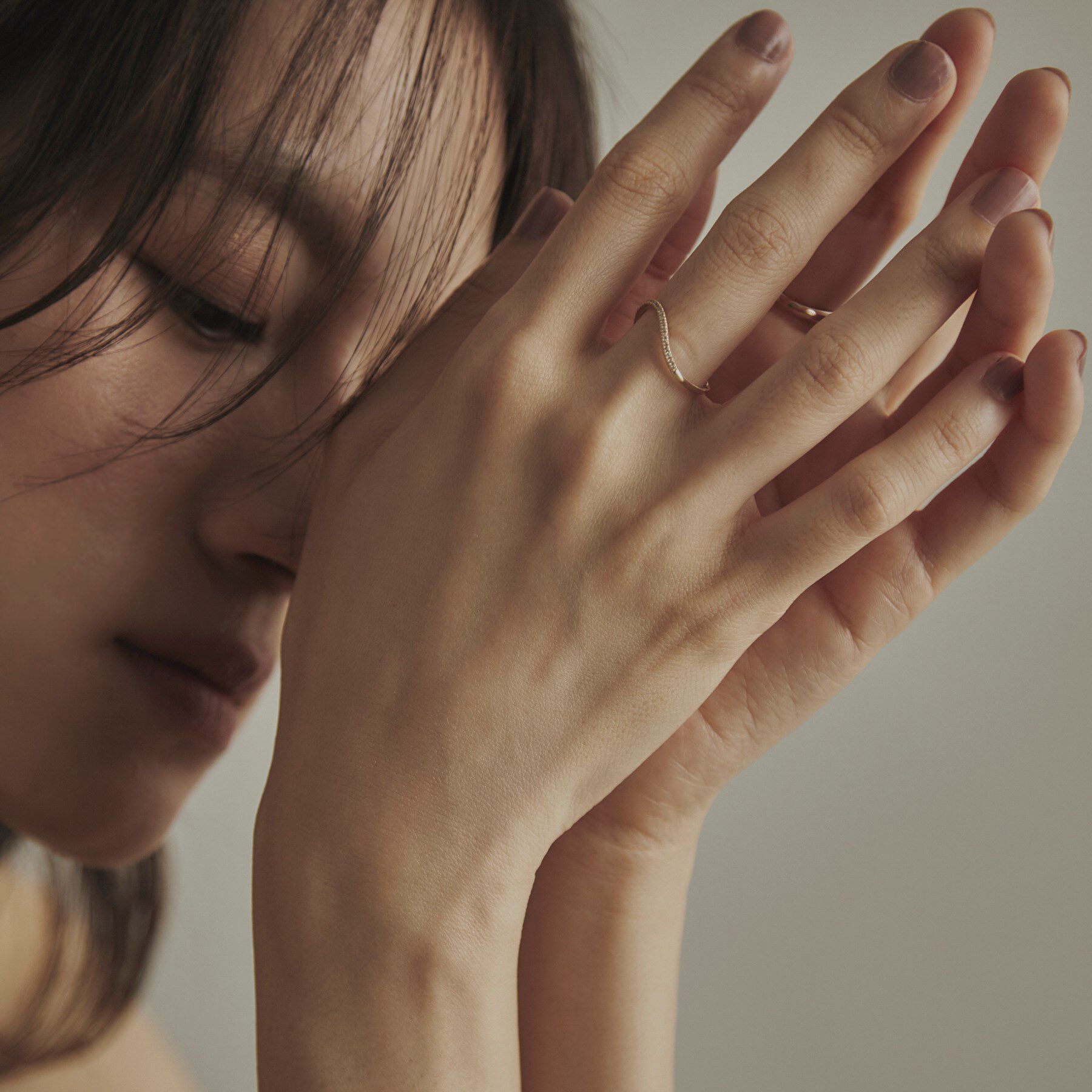 COCOSHNIK「K10ダイヤモンド Sライン リング」|リング|