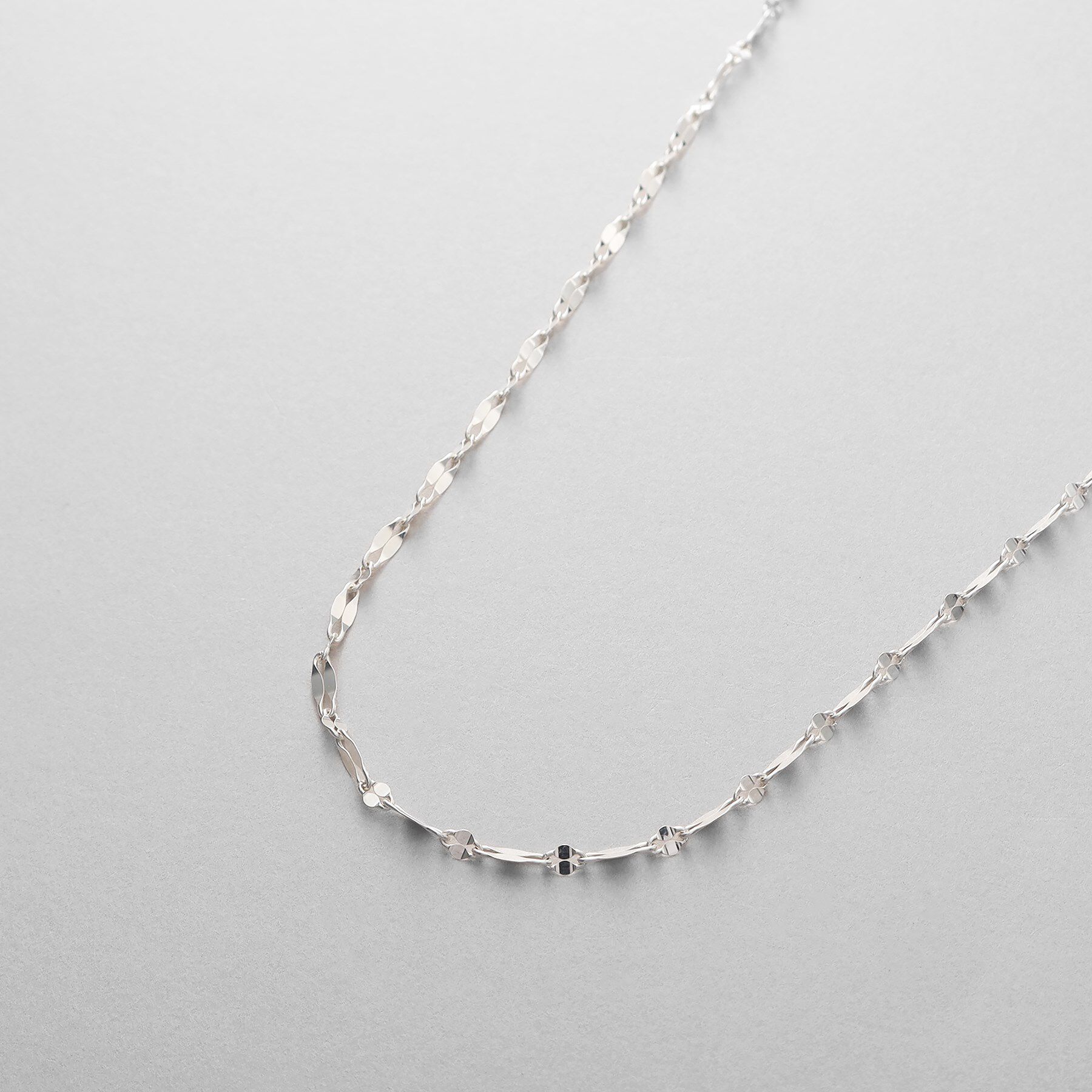 COCOSHNIK ONKITSCH「シルバー デザインチェーン デュアルペタルネックレス（60cm）」|ネックレス|