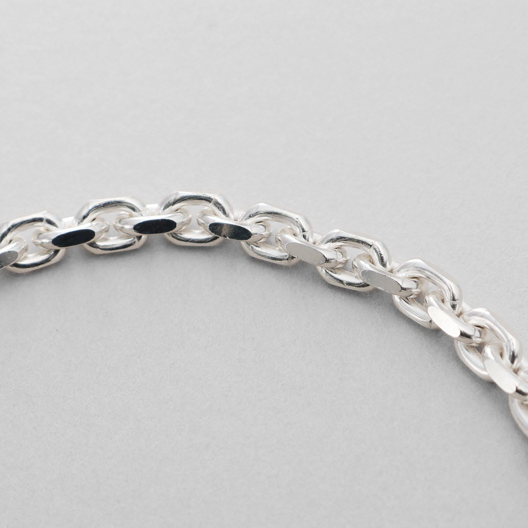 COCOSHNIK ONKITSCH「シルバー カットケーブルチェーン レクタングルマンテルブレスレット S」|ブレスレット・バングル|