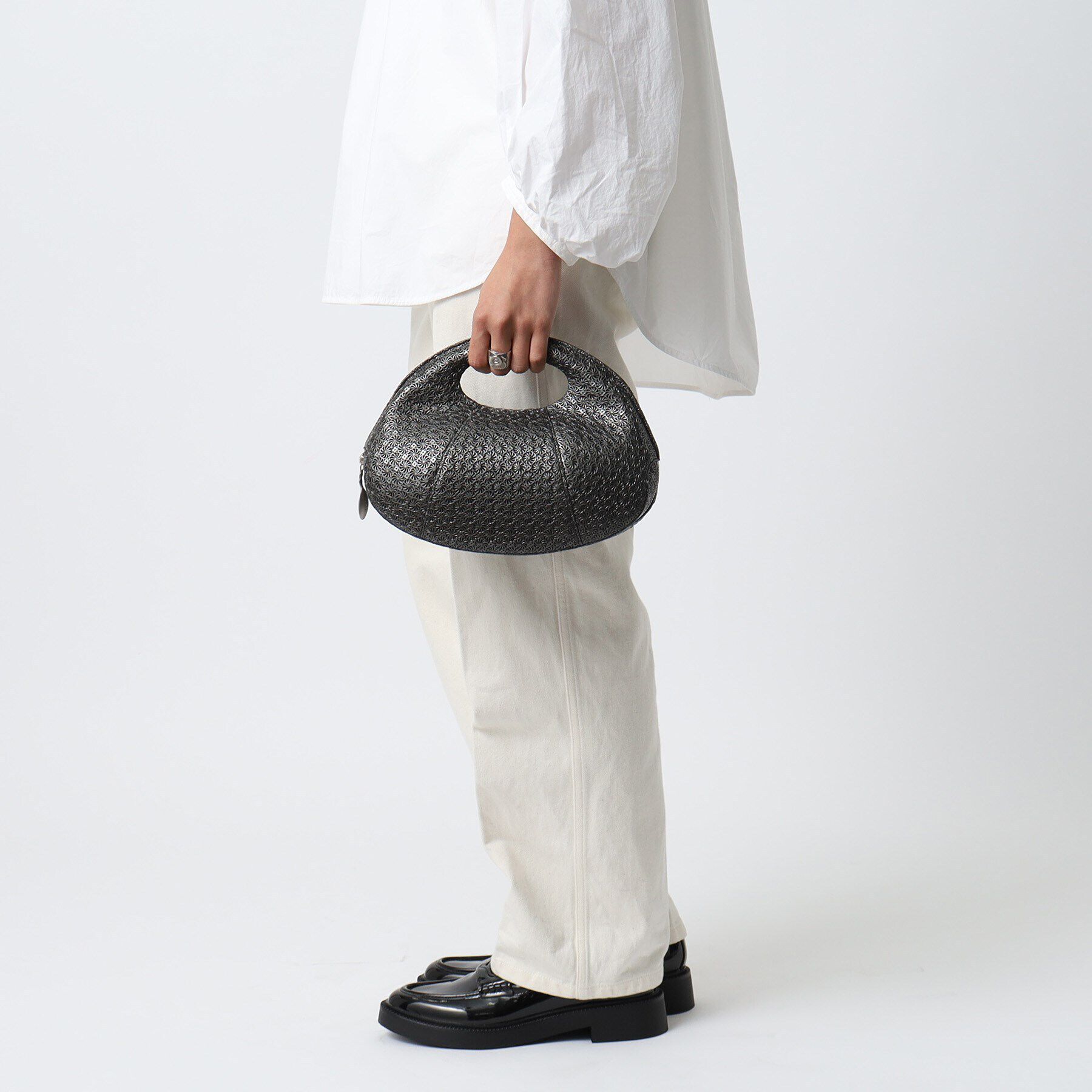 HIROKO HAYASHI「GIRASOLE（ジラソーレ）クロワッサンバッグM」|ハンドバッグ|