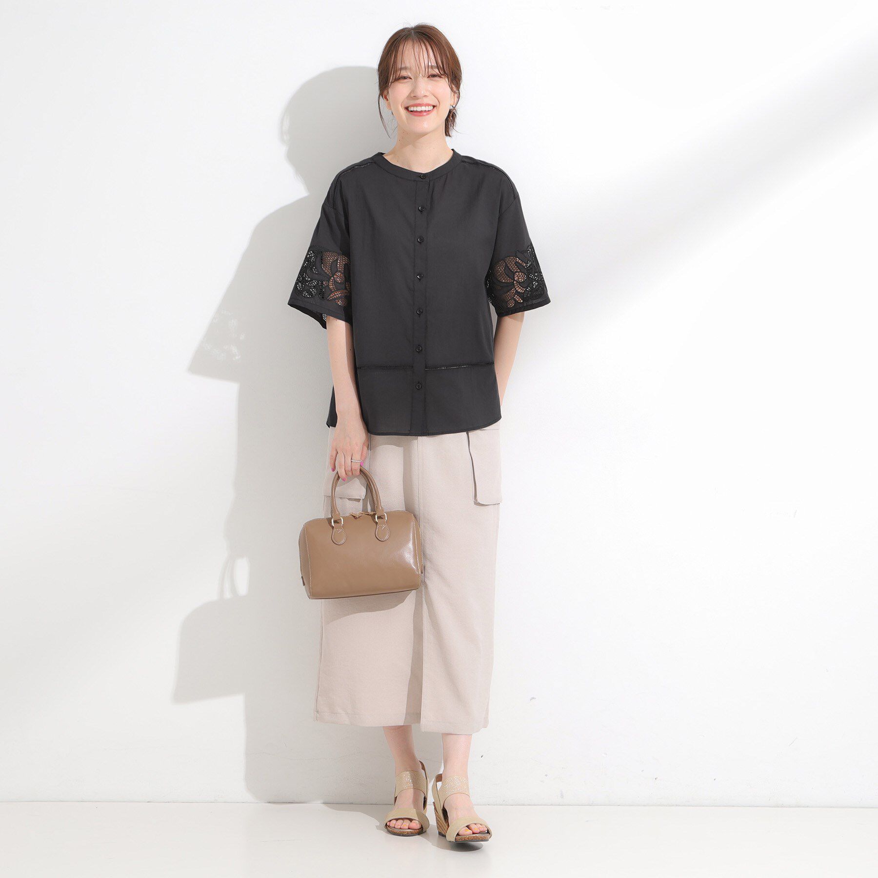 SHOO･LA･RUE「【S-LL/6分袖】レースデザインで華やか見え お袖刺繍ブラウス」|シャツ・ブラウス|