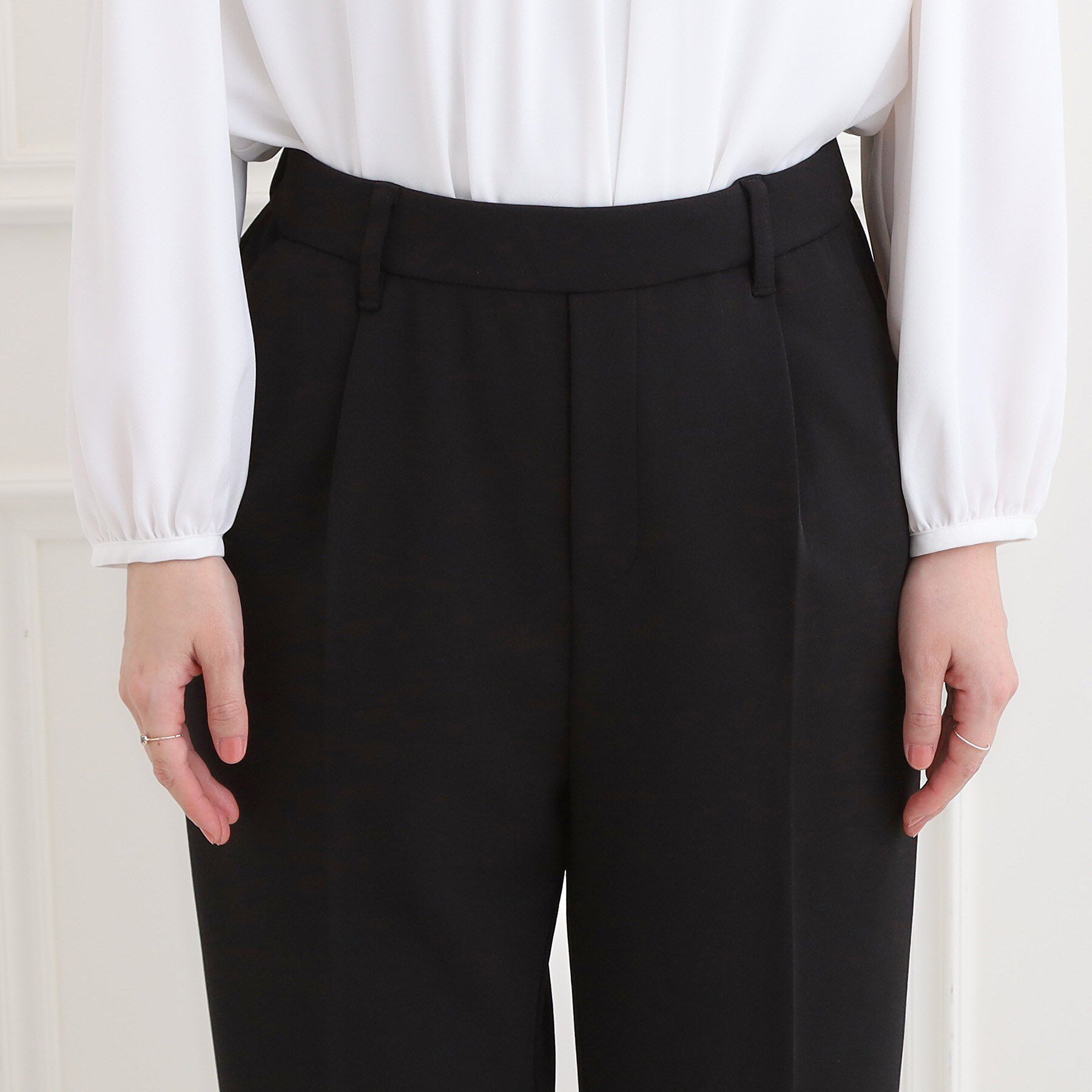 SHOO･LA･RUE「【洗濯機可/イージーケア/ストレッチ】きちんと楽に。カットジョーゼットテーパードパンツ」|その他|