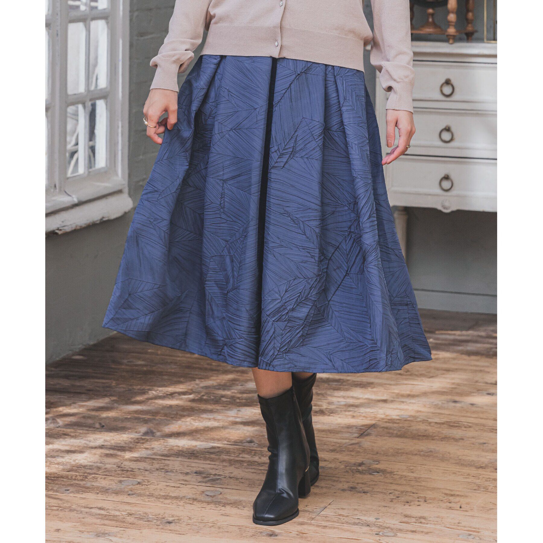 ITS&rsquo;DEMO「【腰回りカバー／ウエストゴム／手洗い可】エンボススカート」|スカート|ネイビー(494)