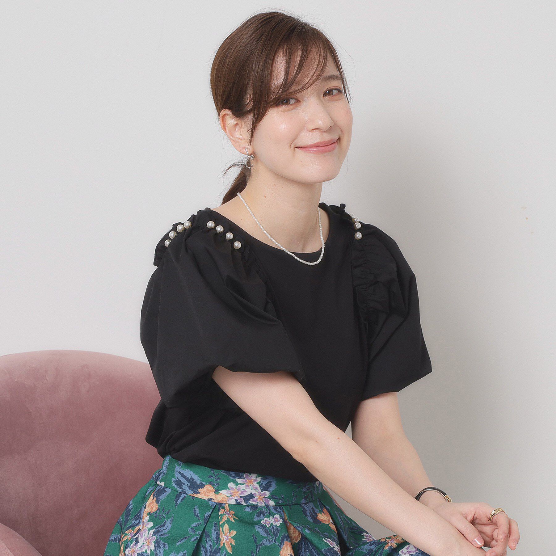 ITS&rsquo;DEMO「【手洗い可】パール調飾り付きパフ袖プルオーバー」|Tシャツ・カットソー|