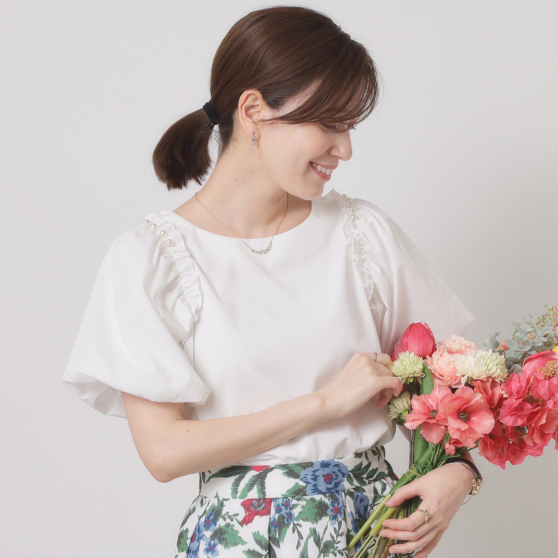 ITS&rsquo;DEMO「【手洗い可】パール調飾り付きパフ袖プルオーバー」|Tシャツ・カットソー|