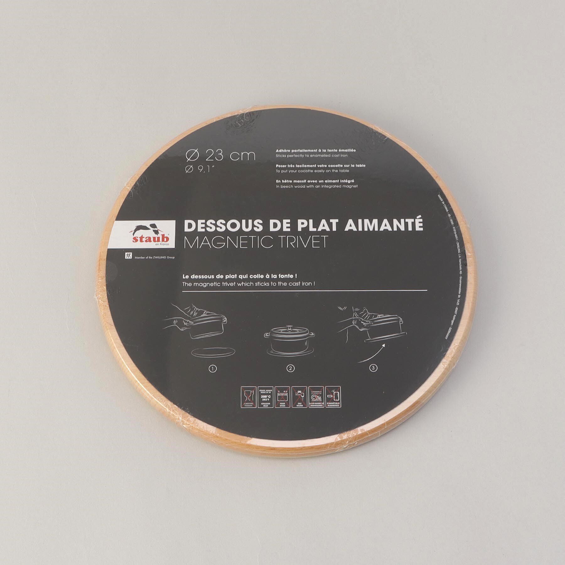 212 KITCHEN STORE「50thアニバーサリーセット　ラウンド22cm・トリベットスプーン カンパーニュ ＜STAUB スト」|食器・キッチングッズ|