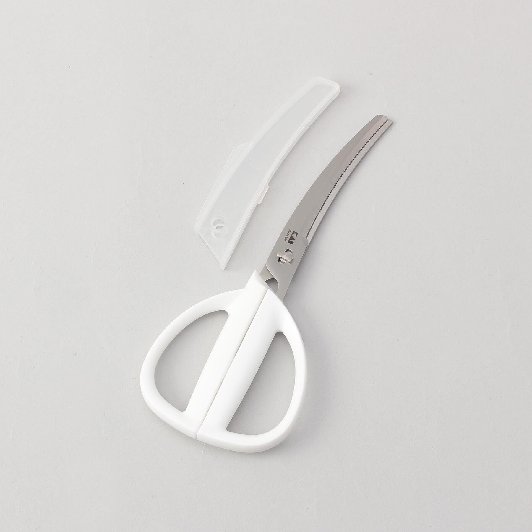 212 KITCHEN STORE「KK カーブキッチンバサミ（キャップ付き）WH」|食器・キッチングッズ|