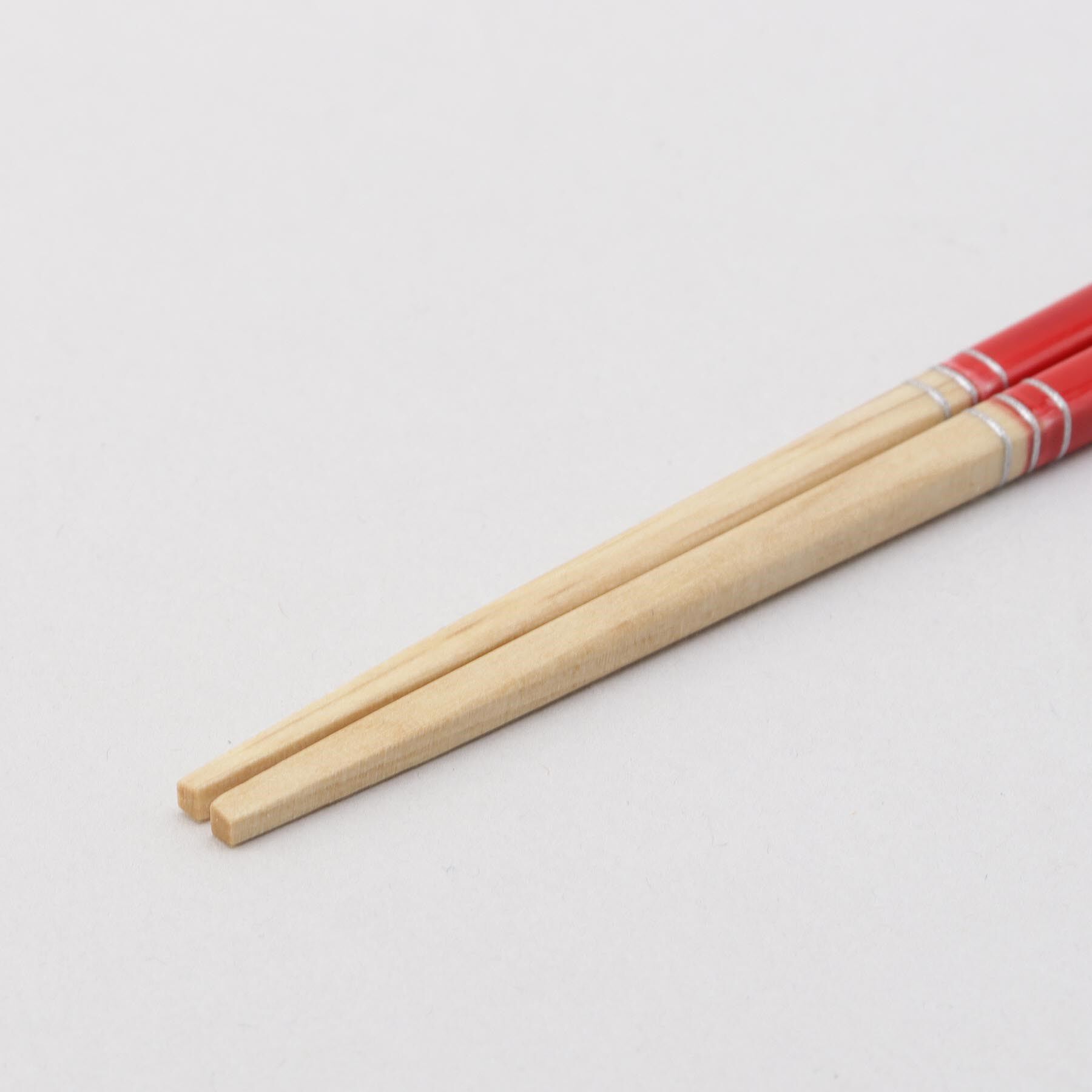 212 KITCHEN STORE「ほんとうにすべらないお箸 21cm 桜舞うレッド」|食器・キッチングッズ|